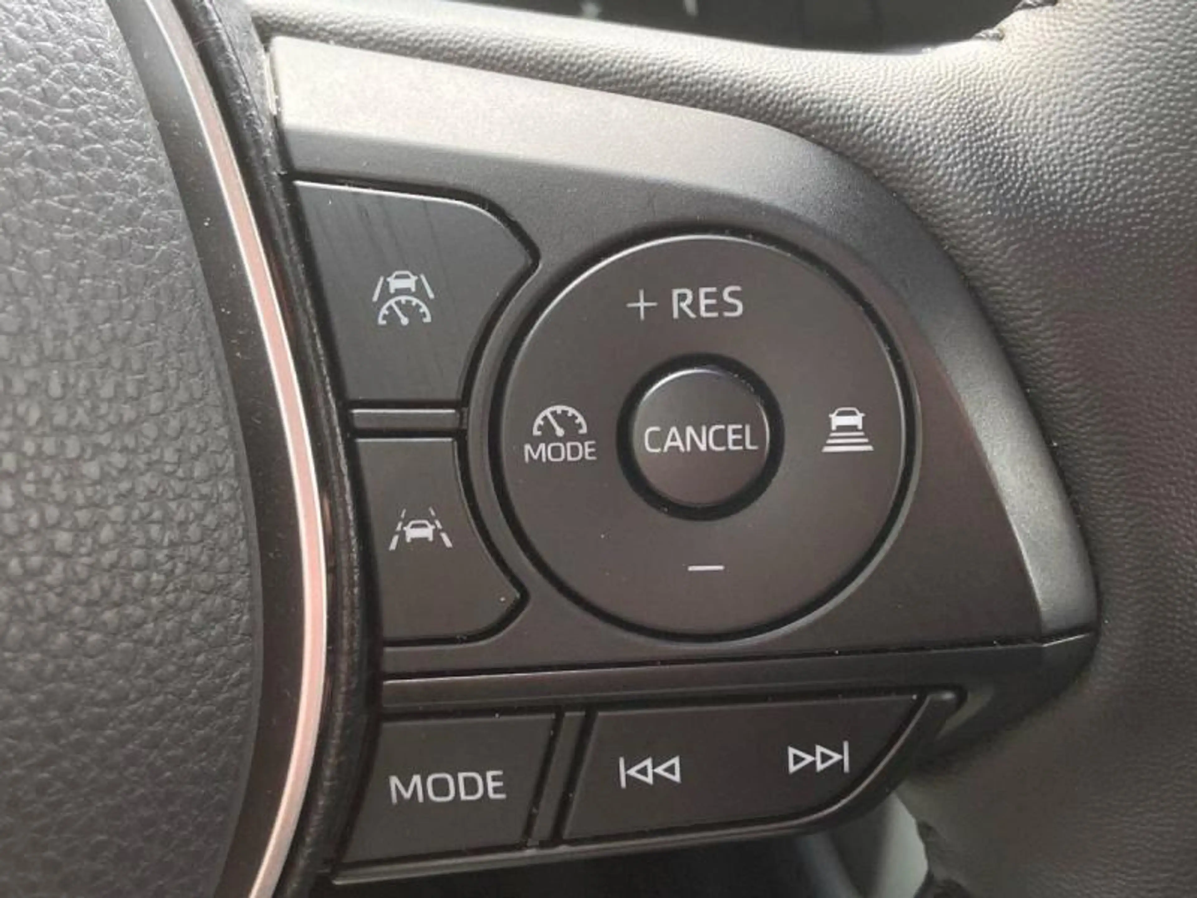 Toyota Corolla Cross Style+cam+gps+sens V+A — photo 15