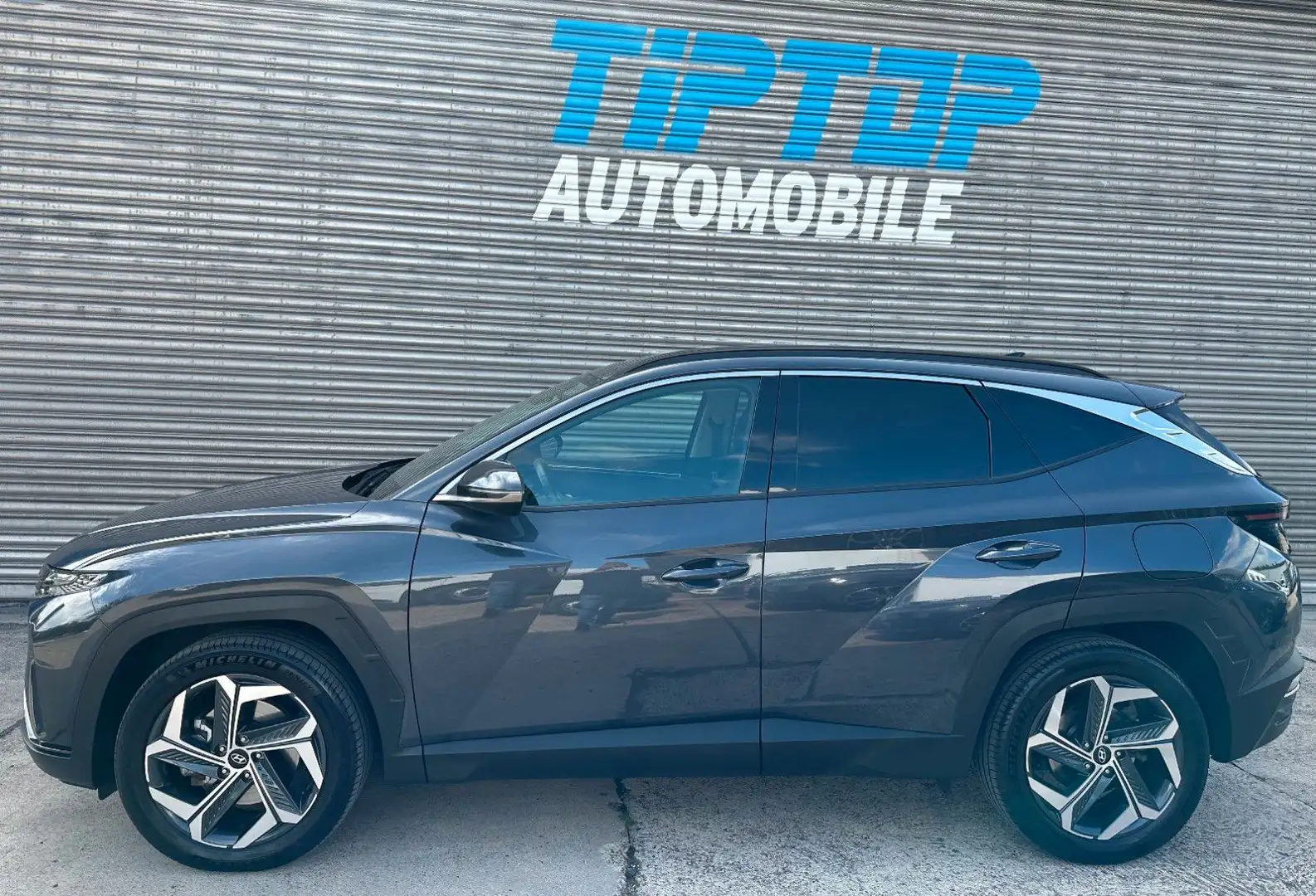 Hyundai TUCSON Prime Plug-In Hybr 4WD*AHK*LED*NAVI*LEDER Grau - 2