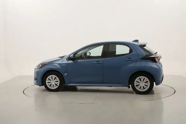 Toyota Yaris view 2