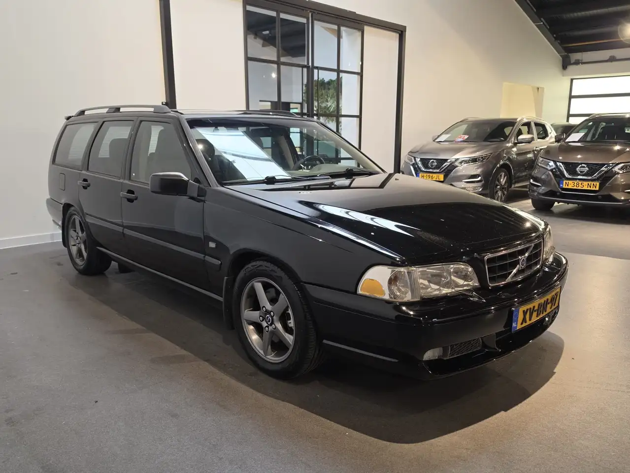 Volvo V70 2.4 R AWD, foto 3