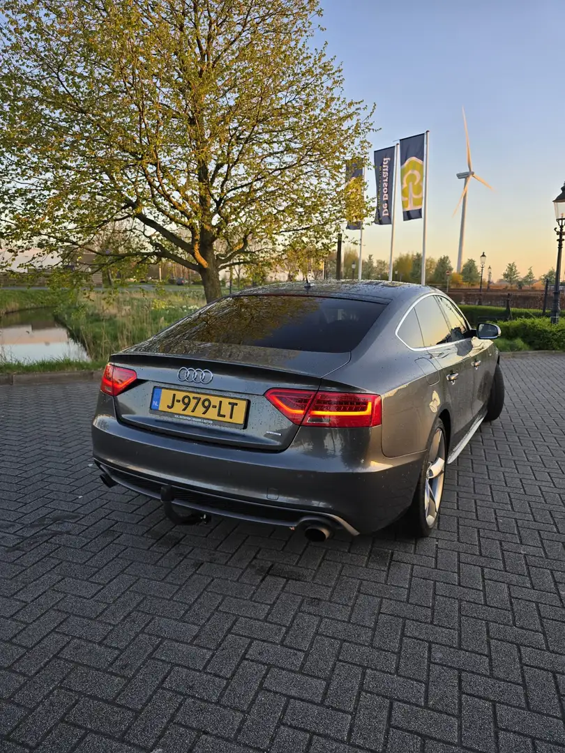 Audi A5 2.0 TFSI 3x S-Line Quatro Grijs - 2