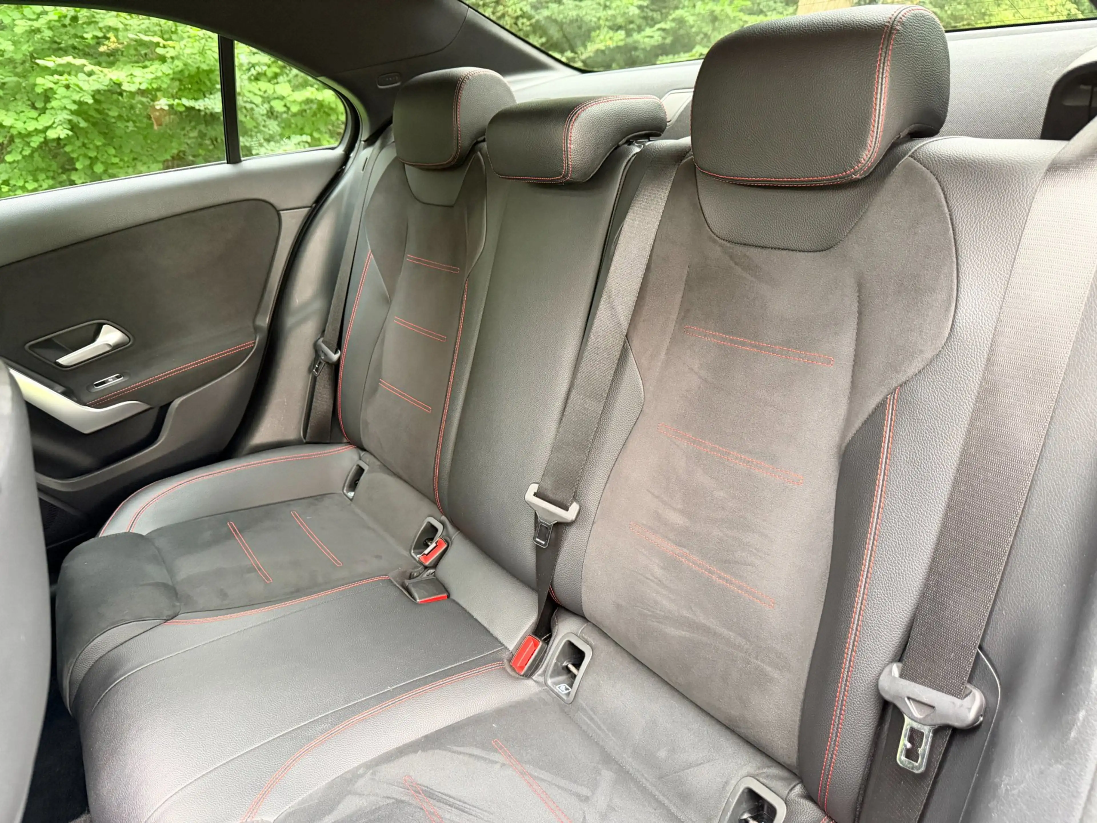 Mercedes-Benz A 200 | AMG Line | Business Solution | NL auto | Pano | — photo 13