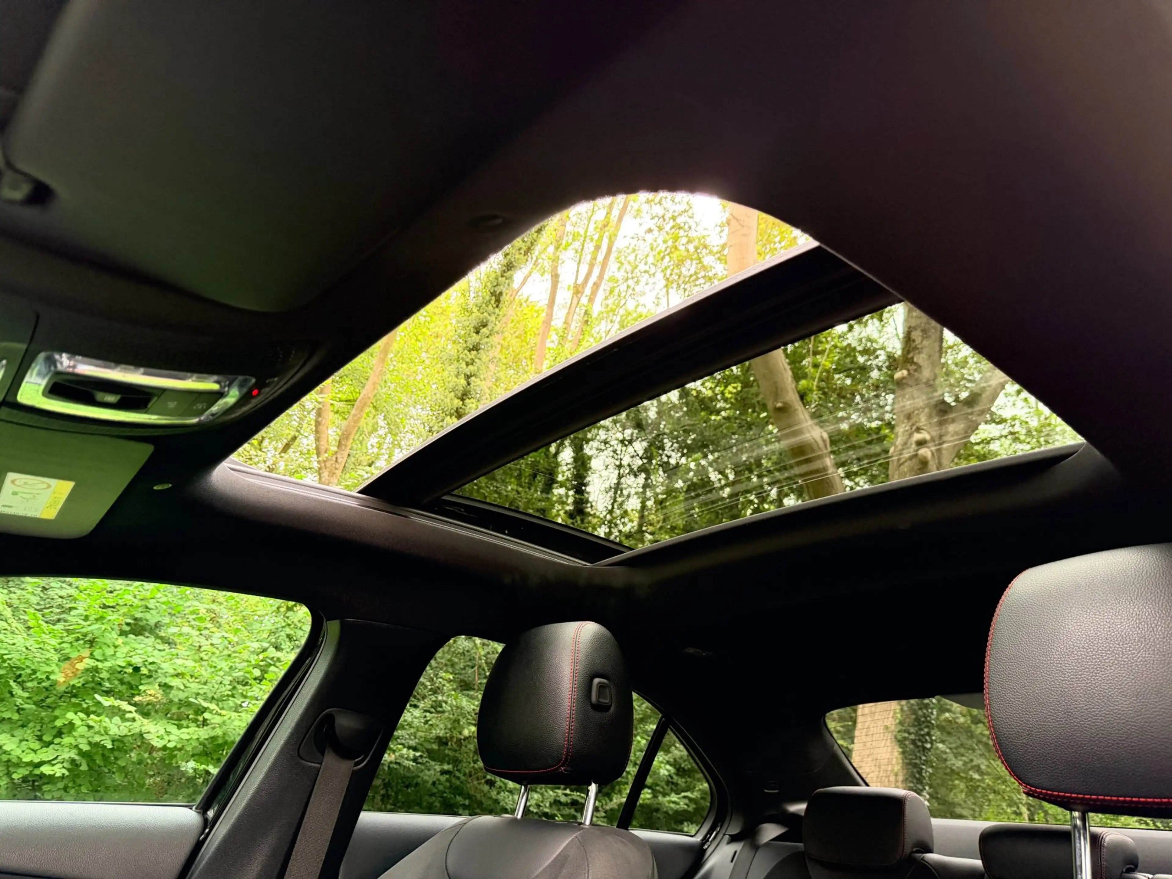 Mercedes-Benz A 200 | AMG Line | Business Solution | NL auto | Pano | — photo 14