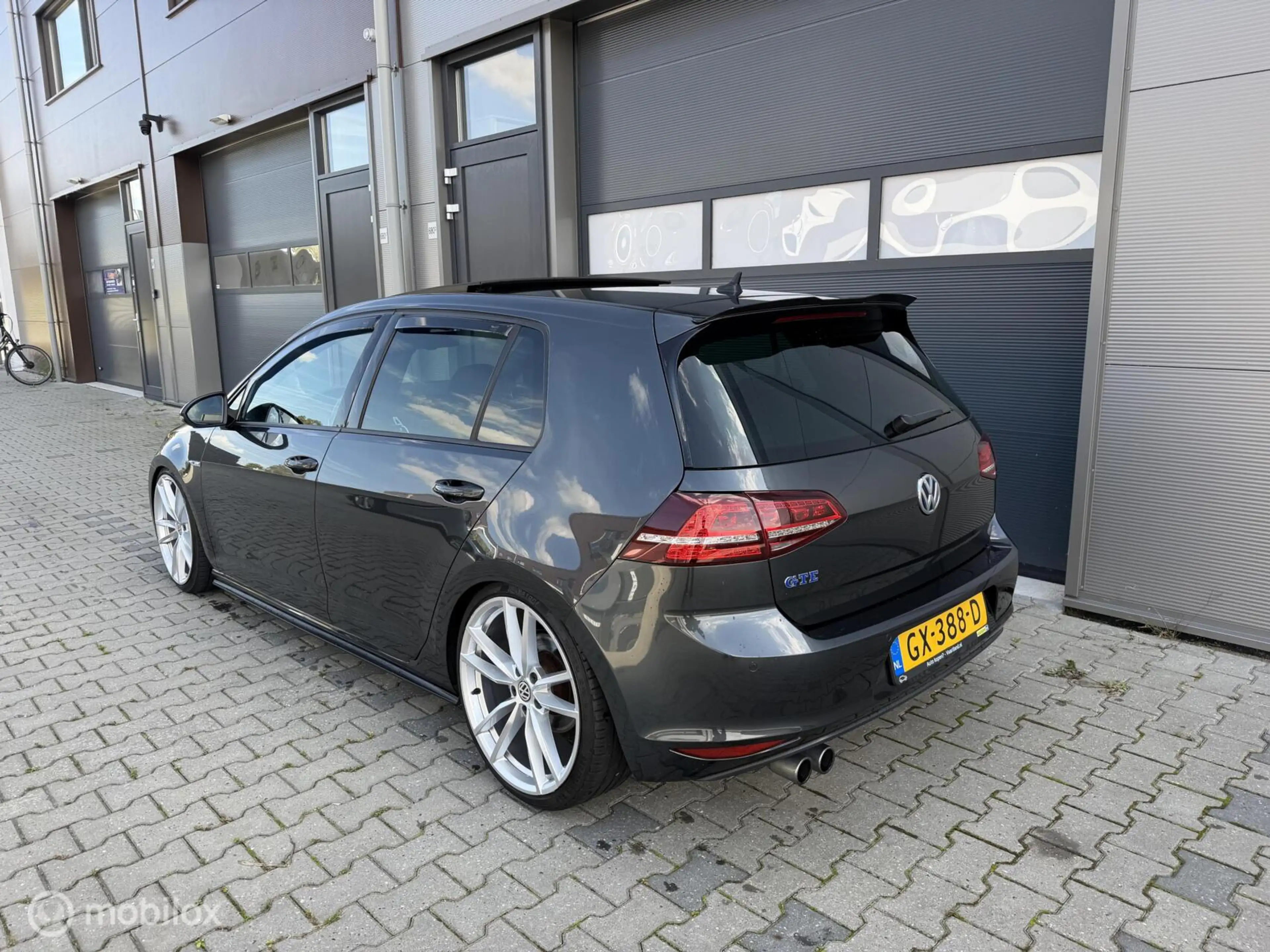 Volkswagen Golf GTE 1.4 TSI DSG|PANO|ADAPTIVE|KEYLESS|VOL — photo 2