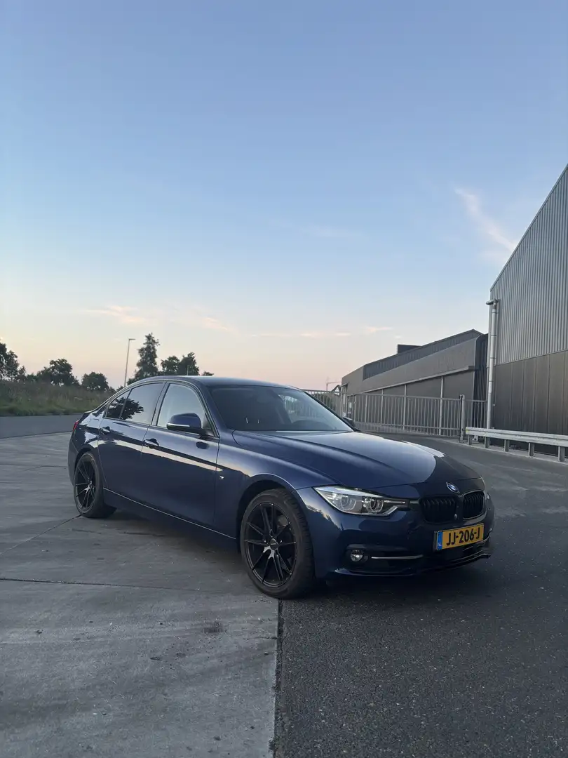BMW 330 Cent.Hi.Ex. Blauw - 2