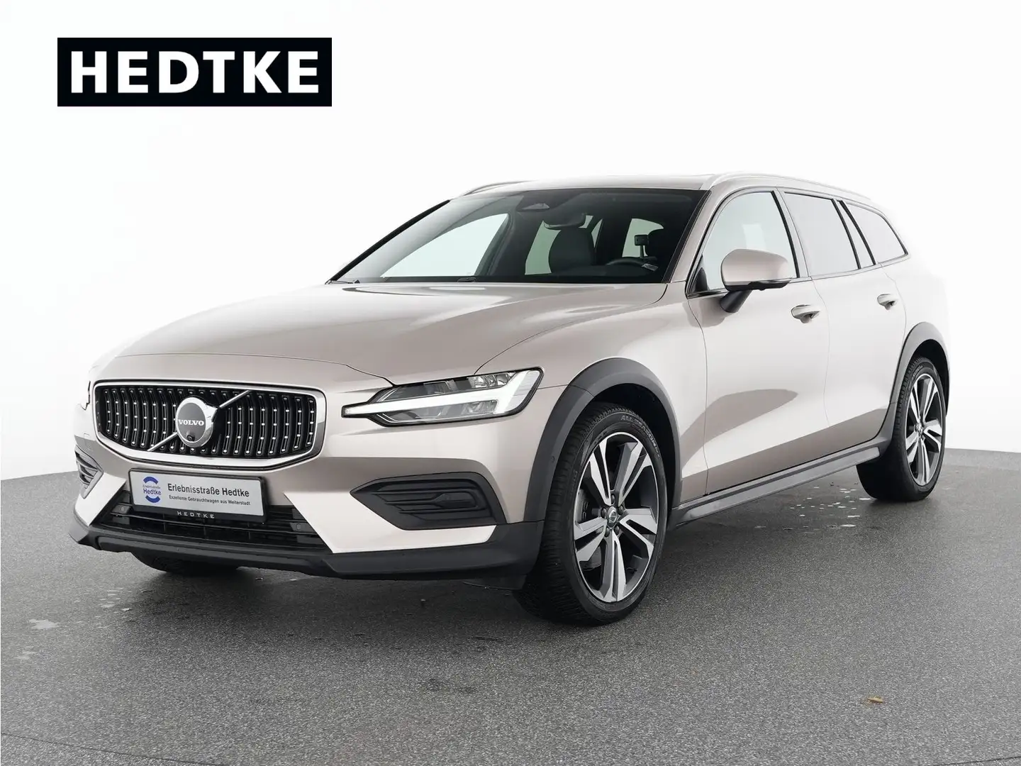 Volvo V60 Cross Country B4 AWD Plus 19"+AHK+PANO+STAND Bronze - 1