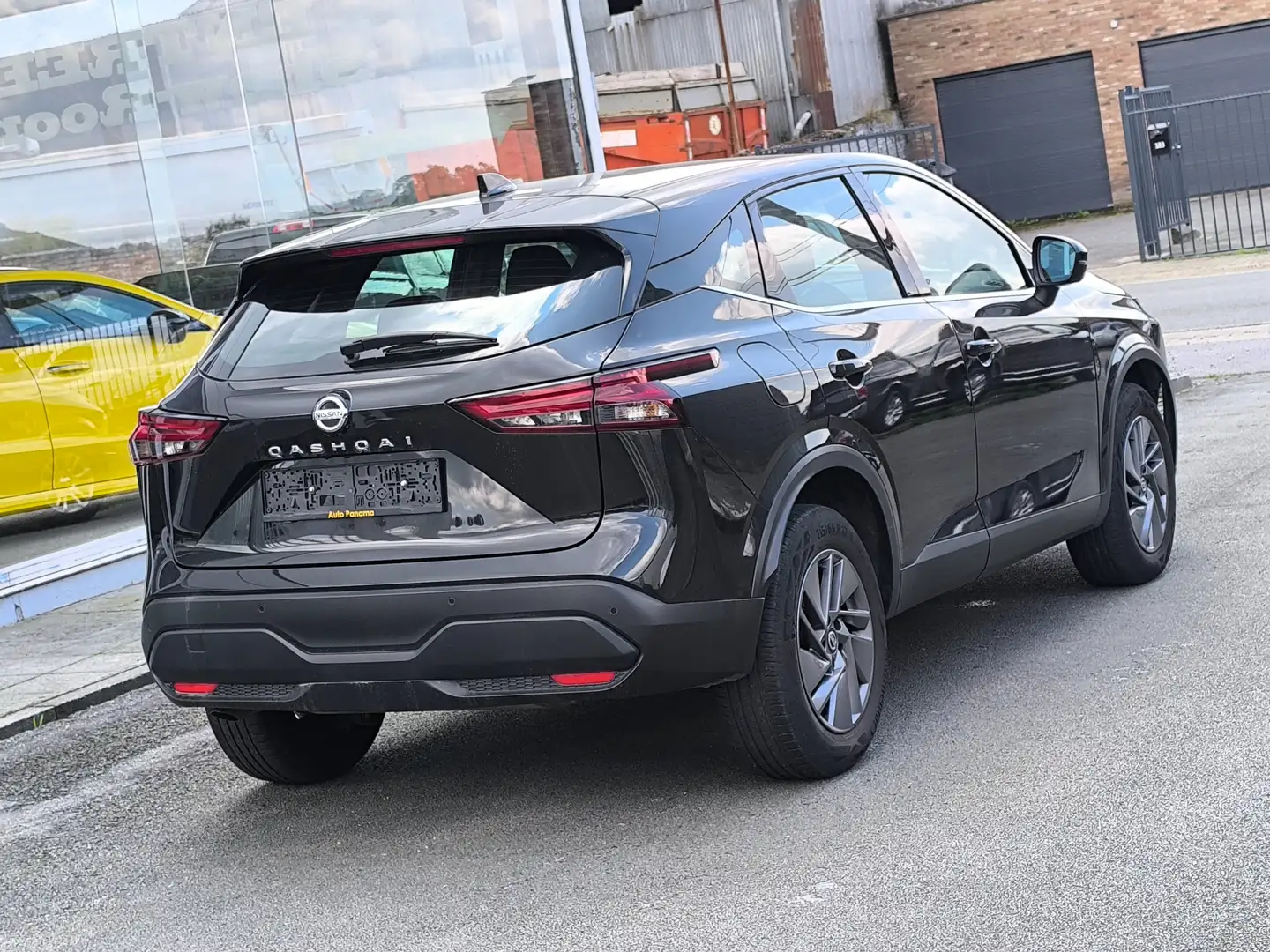 Nissan Qashqai Qashqai 1.3 DIG-T MHEV BOITE AUTO CLIM GPS NEW Zwart - 2