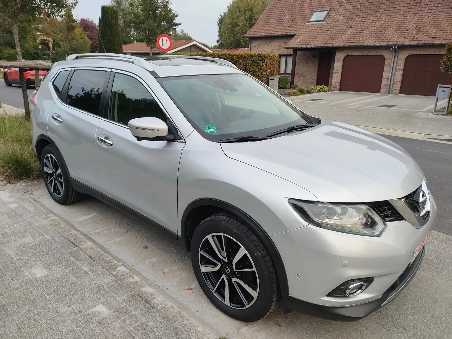Nissan X-Trail X-Trail 1.6 DIG-T Tekna Zilver - 2