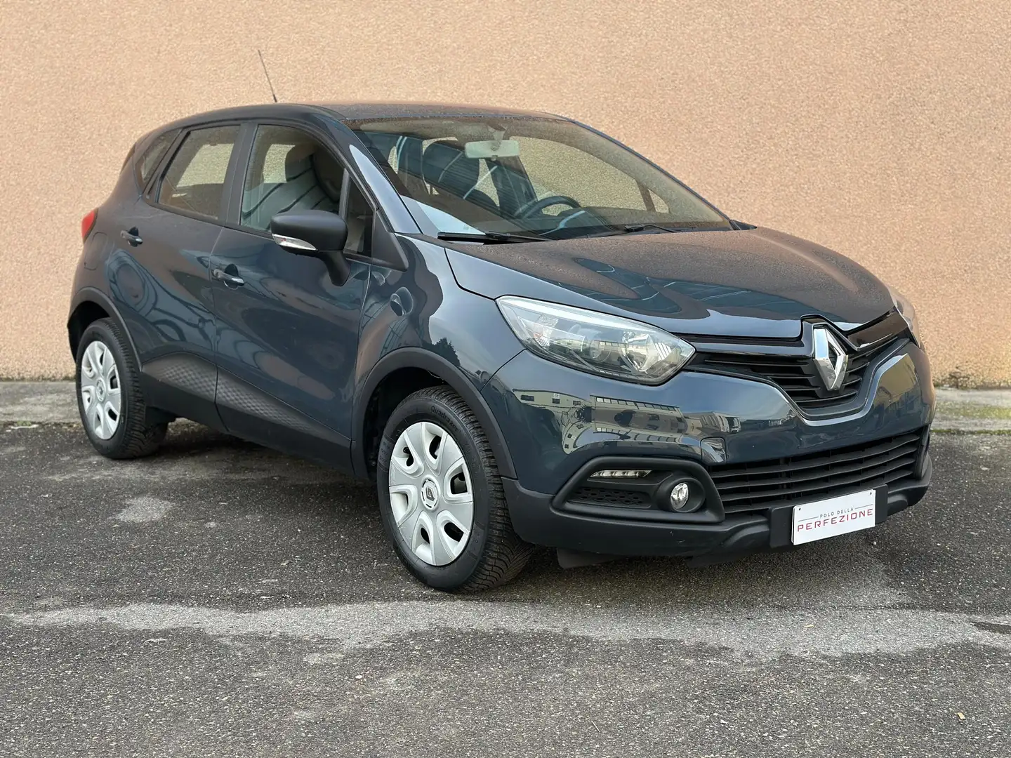 Renault Captur Benzina, Tagliandata, Neopatentati Grigio - 2