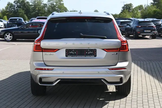 Volvo XC60 view 4