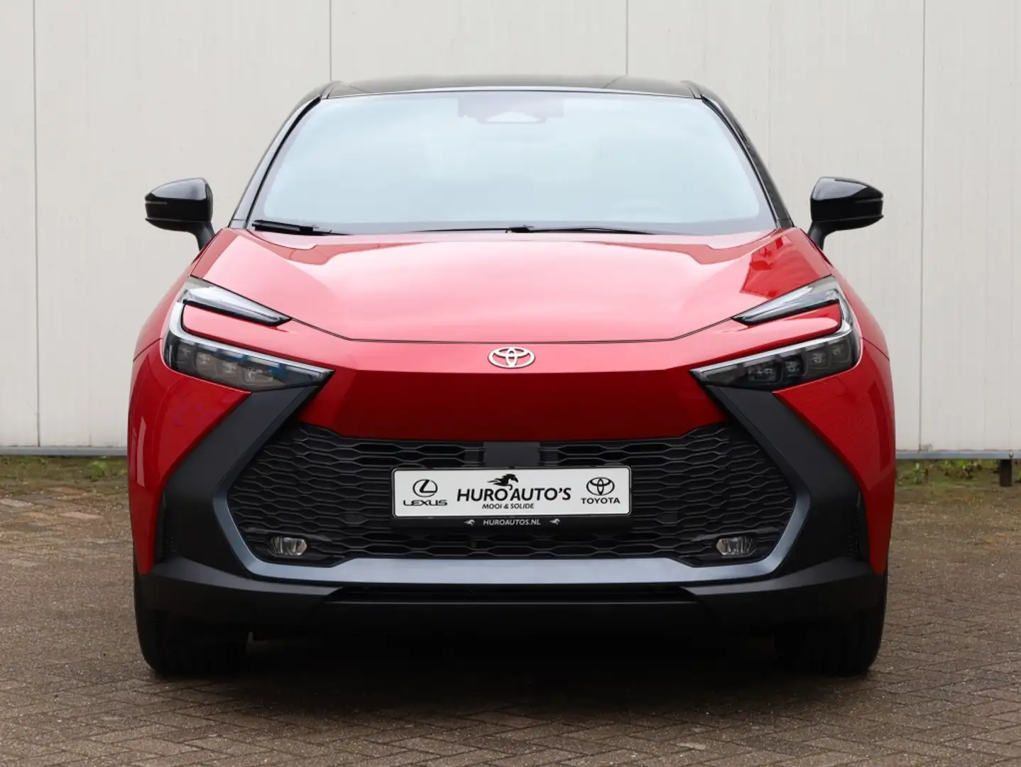 Toyota C-HR Hybrid 200 AWD First Edition | El. Achterklep | St Rood - 2