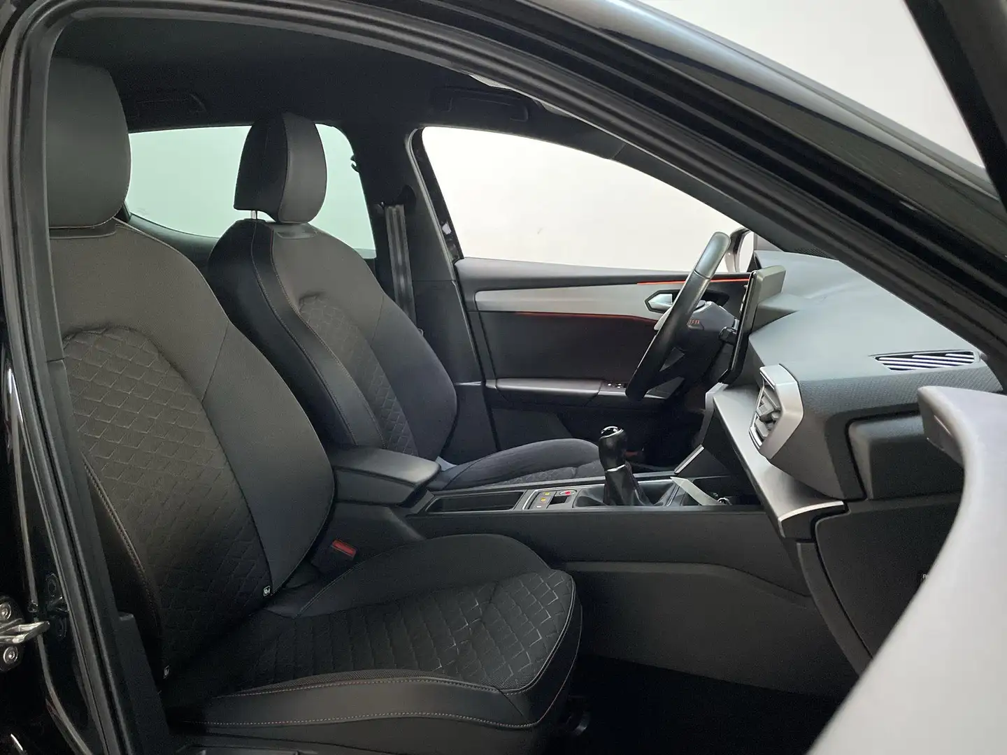 SEAT Leon 1.0 TSI FR Business Intense LED Navigatie Sfeerver Schwarz - 2