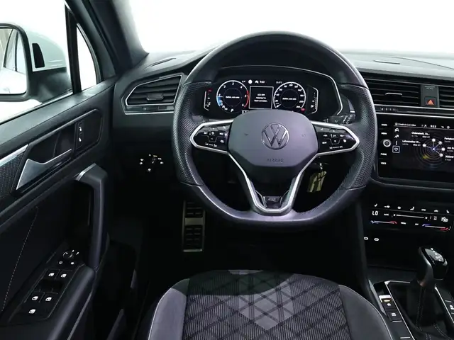Volkswagen Tiguan view 10