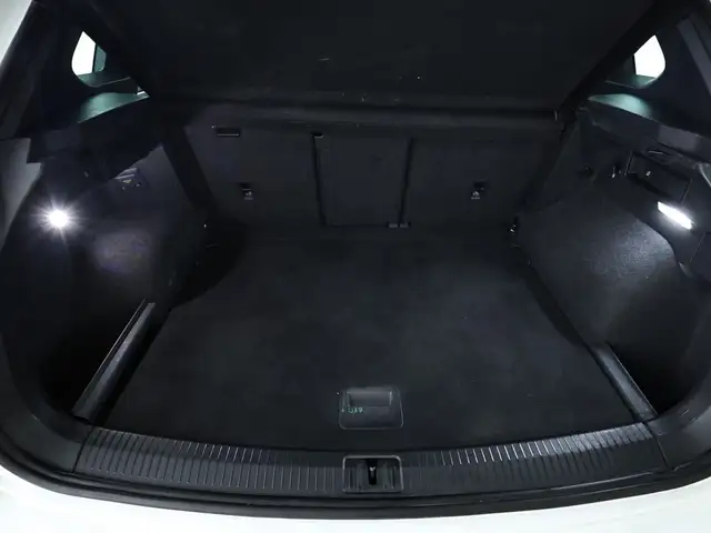 Volkswagen Tiguan view 6