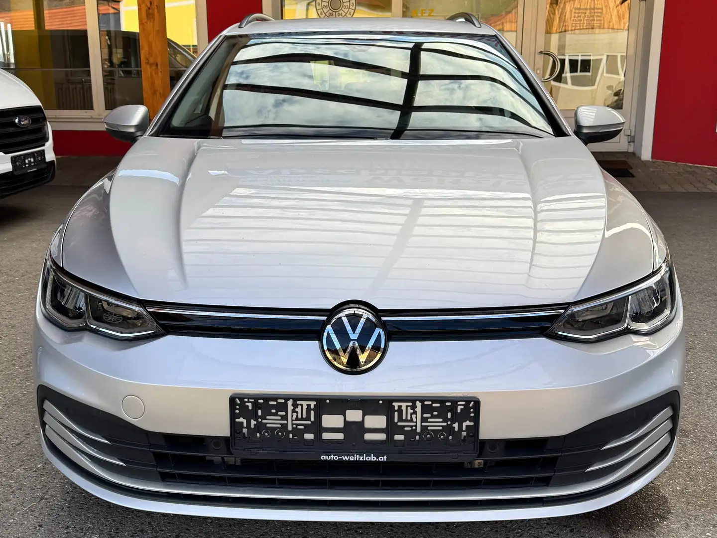 Volkswagen Golf Variant VIII 2.0 TDI Life DSG Silber - 2