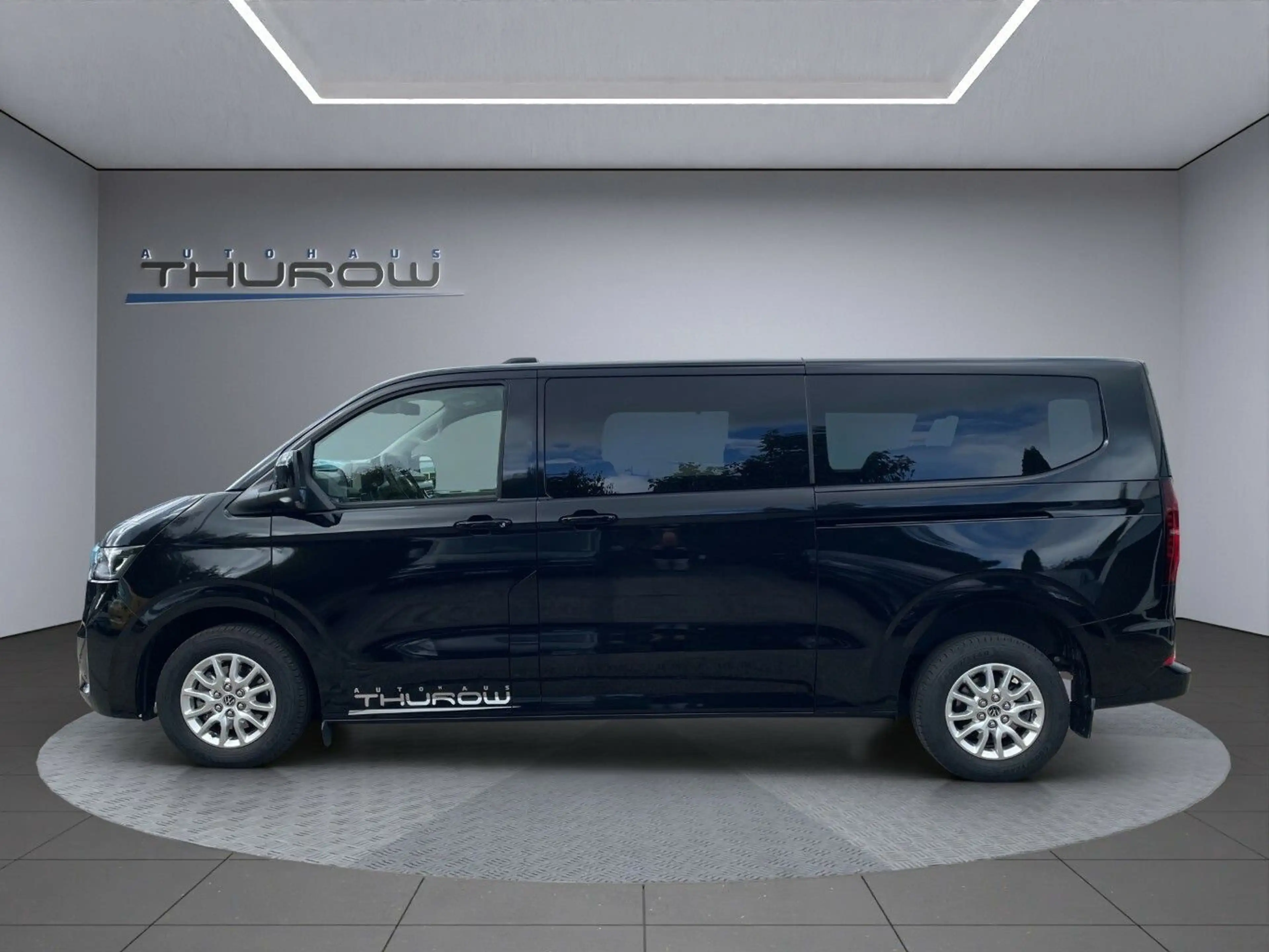 Volkswagen T7 Caravelle 2.0 TDI Life LR AHK LED 8 Sitzer — photo 3