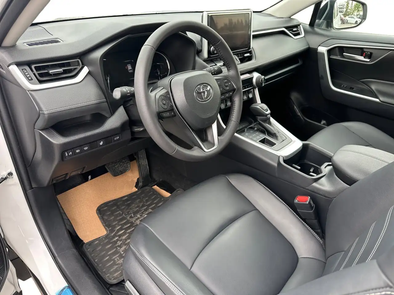 Toyota RAV 4 снимка Toyota RAV 4