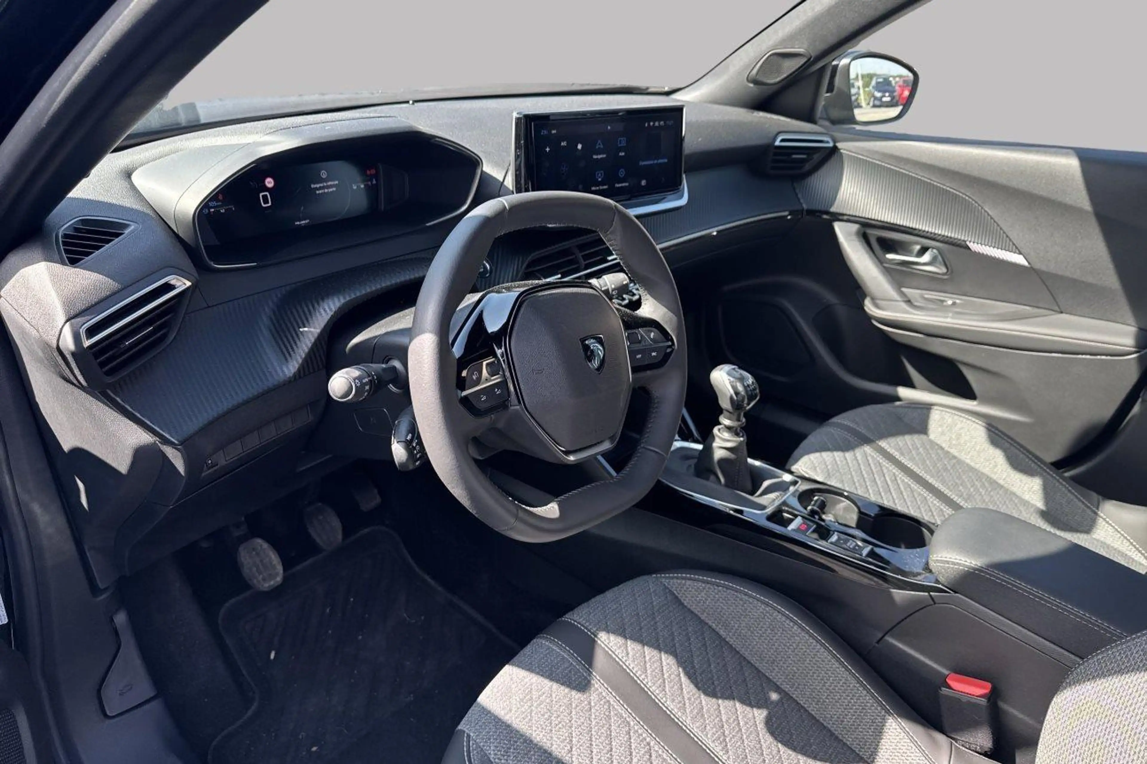 Peugeot 2008 Allure — photo 9