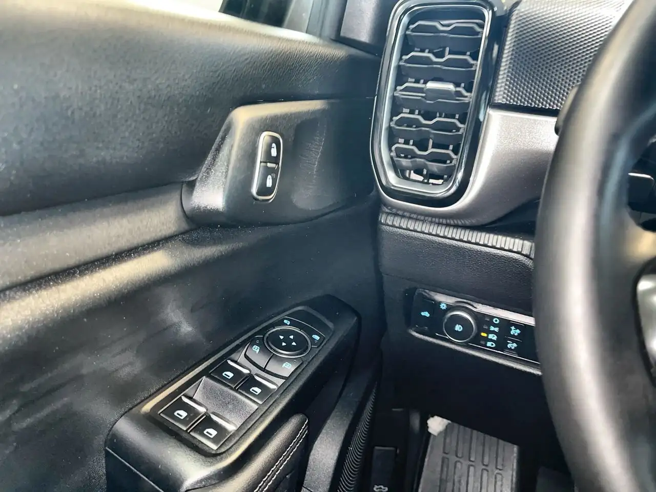 Ford Ranger снимка Ford Ranger