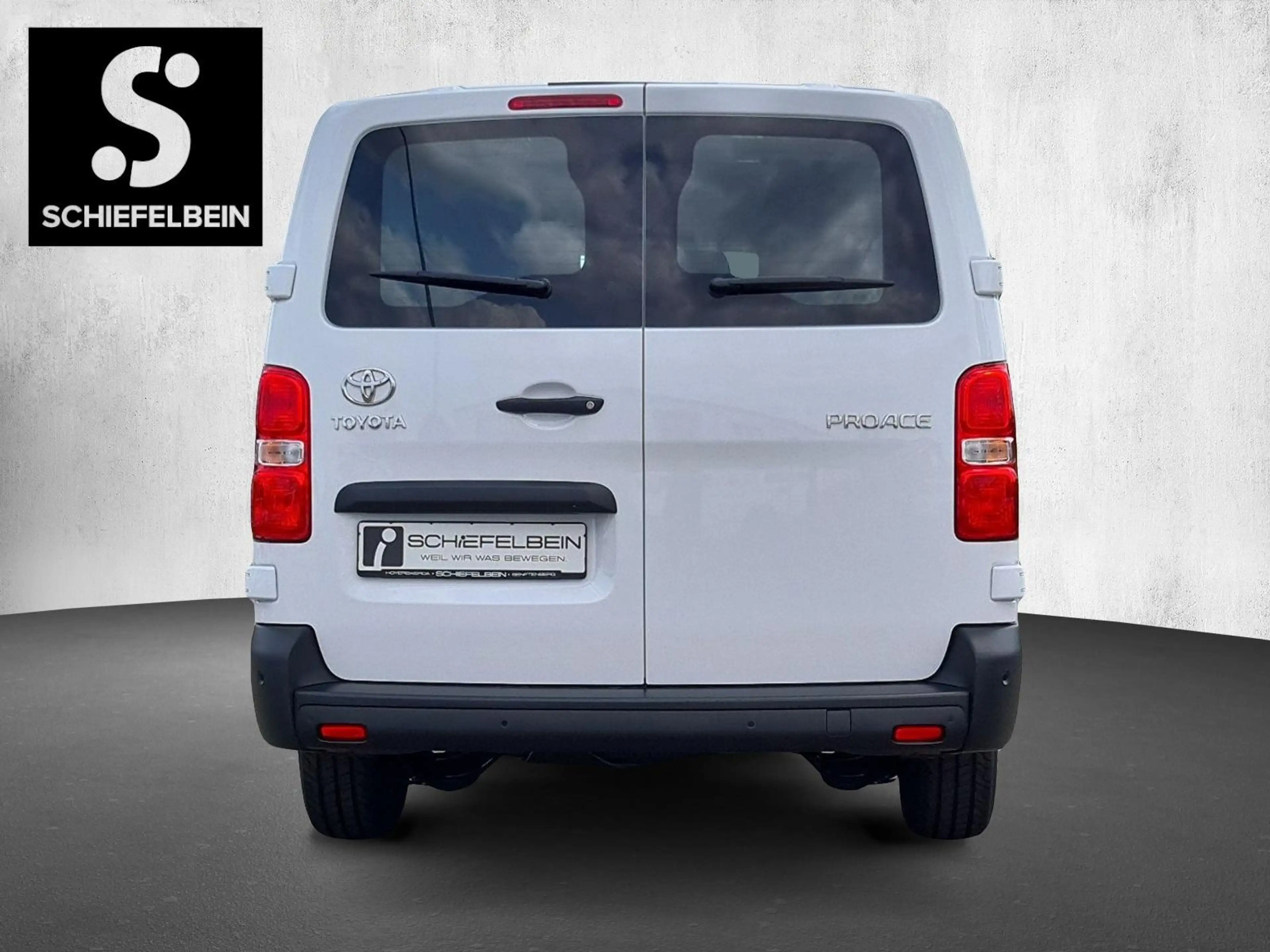 Toyota Proace 2.0 Meister L2 PDC+RFK+Laderboden+NAVI+AHK — photo 7