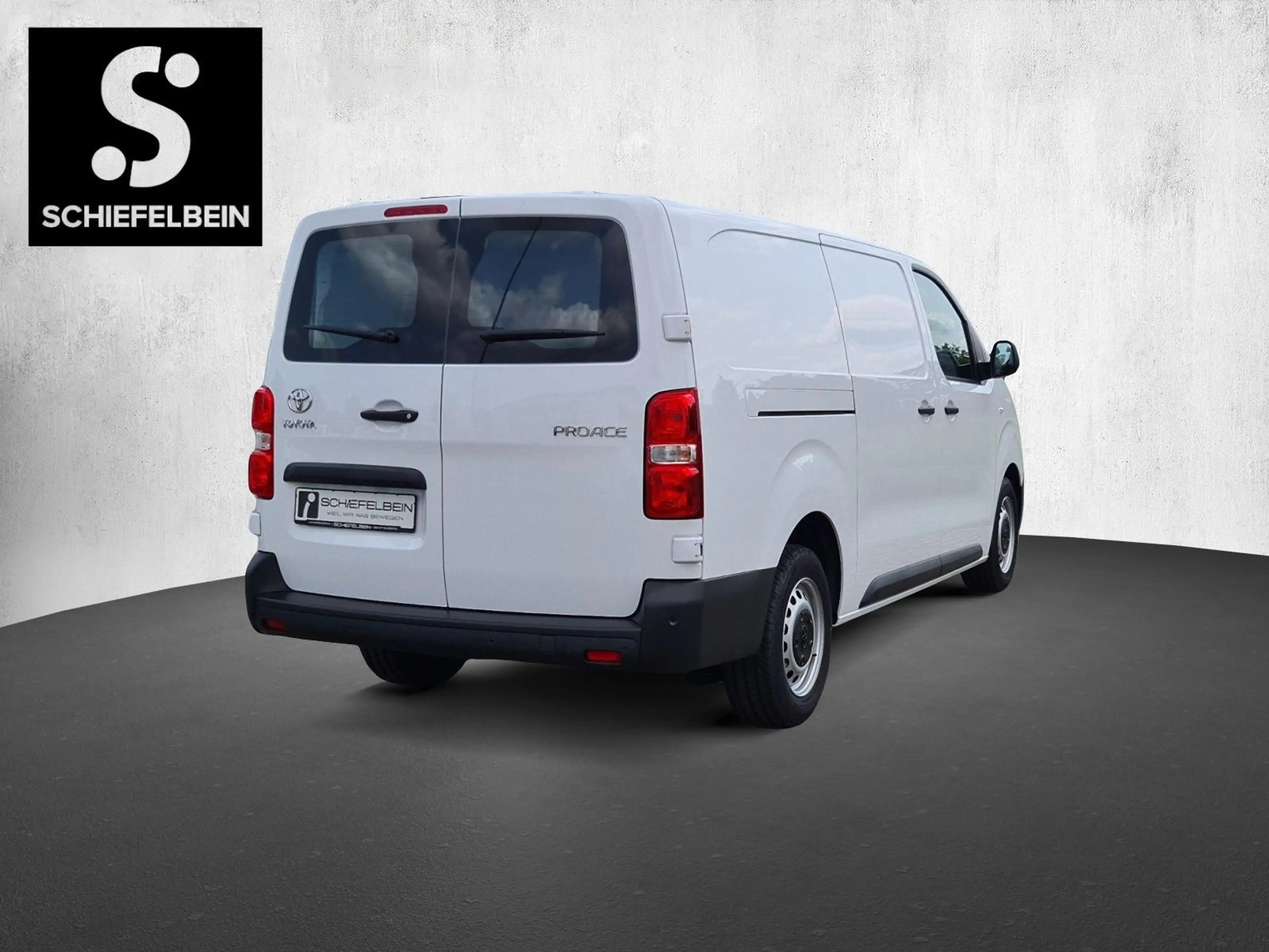 Toyota Proace 2.0 Meister L2 PDC+RFK+Laderboden+NAVI+AHK — photo 6