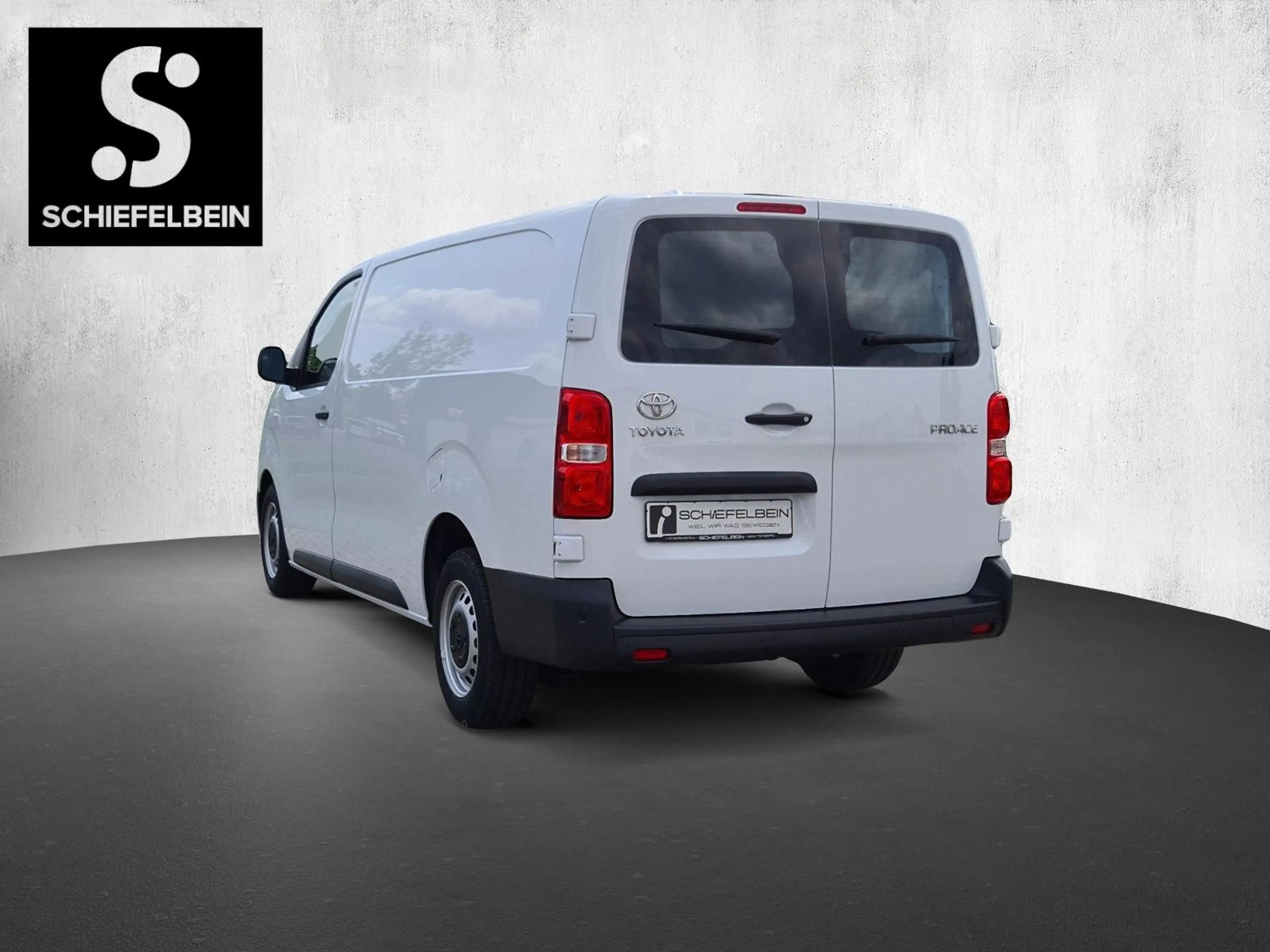 Toyota Proace 2.0 Meister L2 PDC+RFK+Laderboden+NAVI+AHK — photo 5