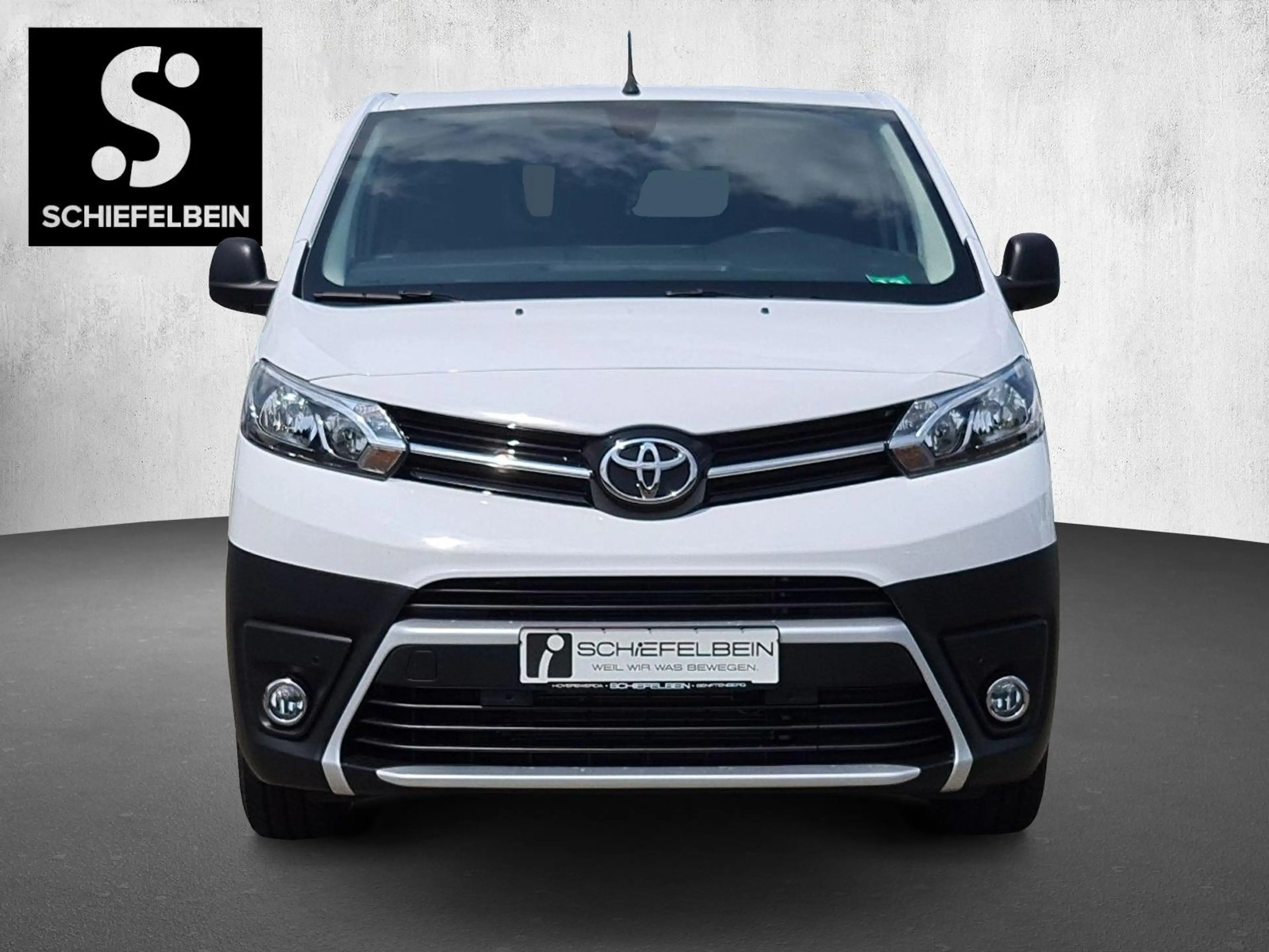 Toyota Proace 2.0 Meister L2 PDC+RFK+Laderboden+NAVI+AHK — photo 4