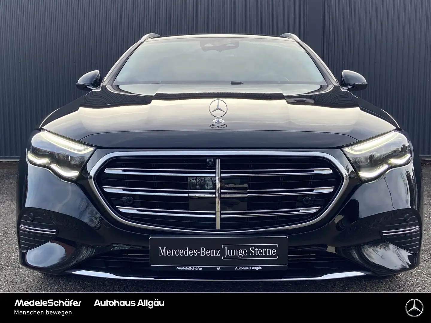 Mercedes-Benz E 220 E 220 T d 4M EXCLUSIVE LEDER Pano Distronic 360° Schwarz - 2