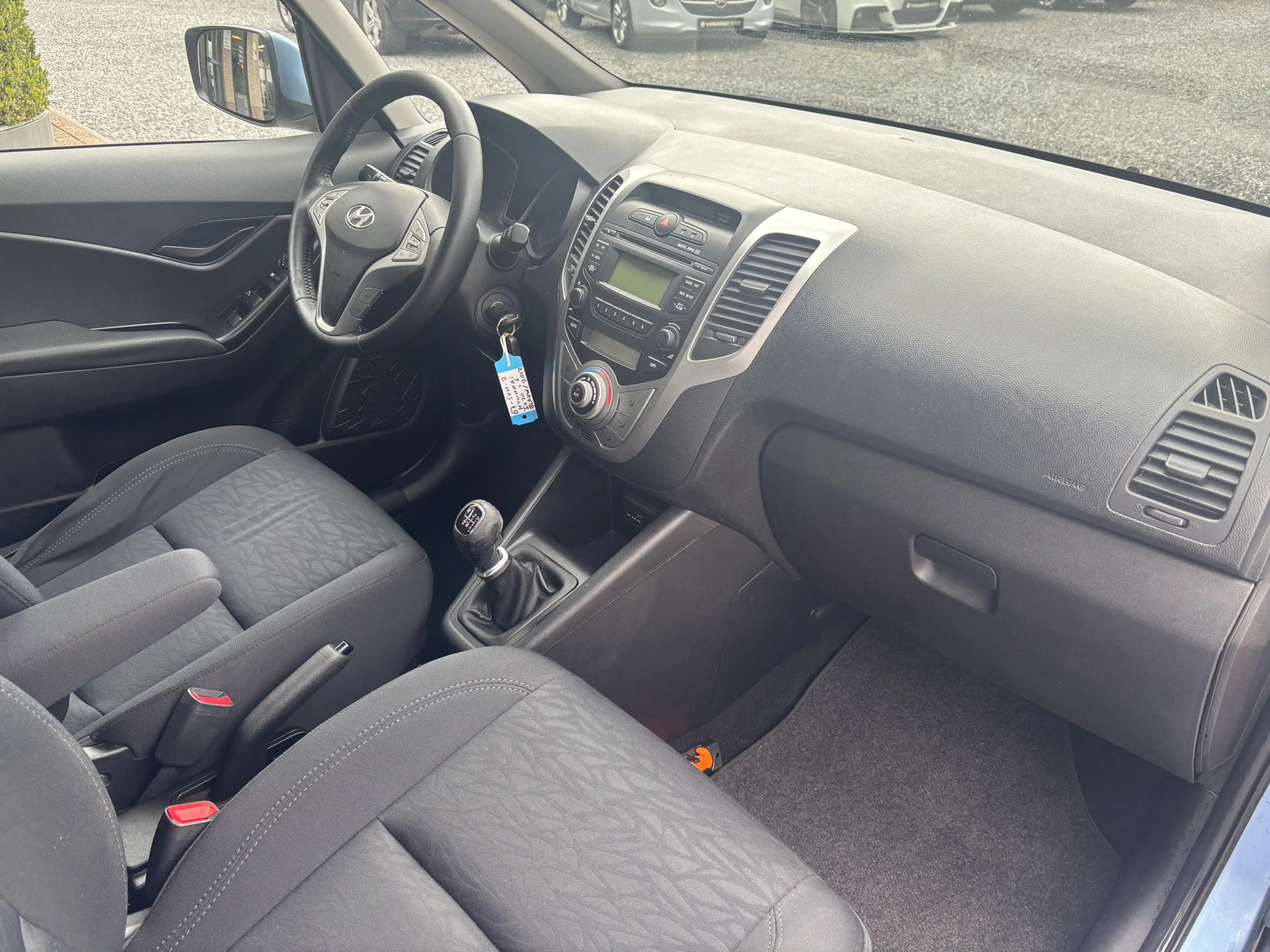 Hyundai iX20 1.6i i-Vision Airco / Audio / Trekhaak — photo 18