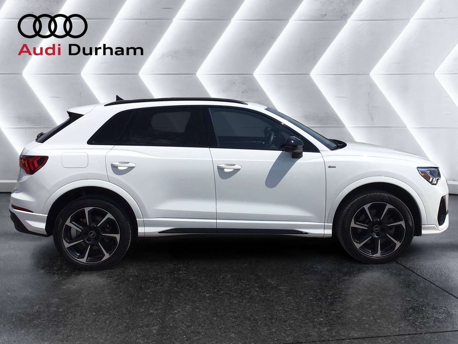 2023 Audi Q3 2.0T Progressiv +Blk Optics Pkg | S-Line Sport Pkg — снимка 1