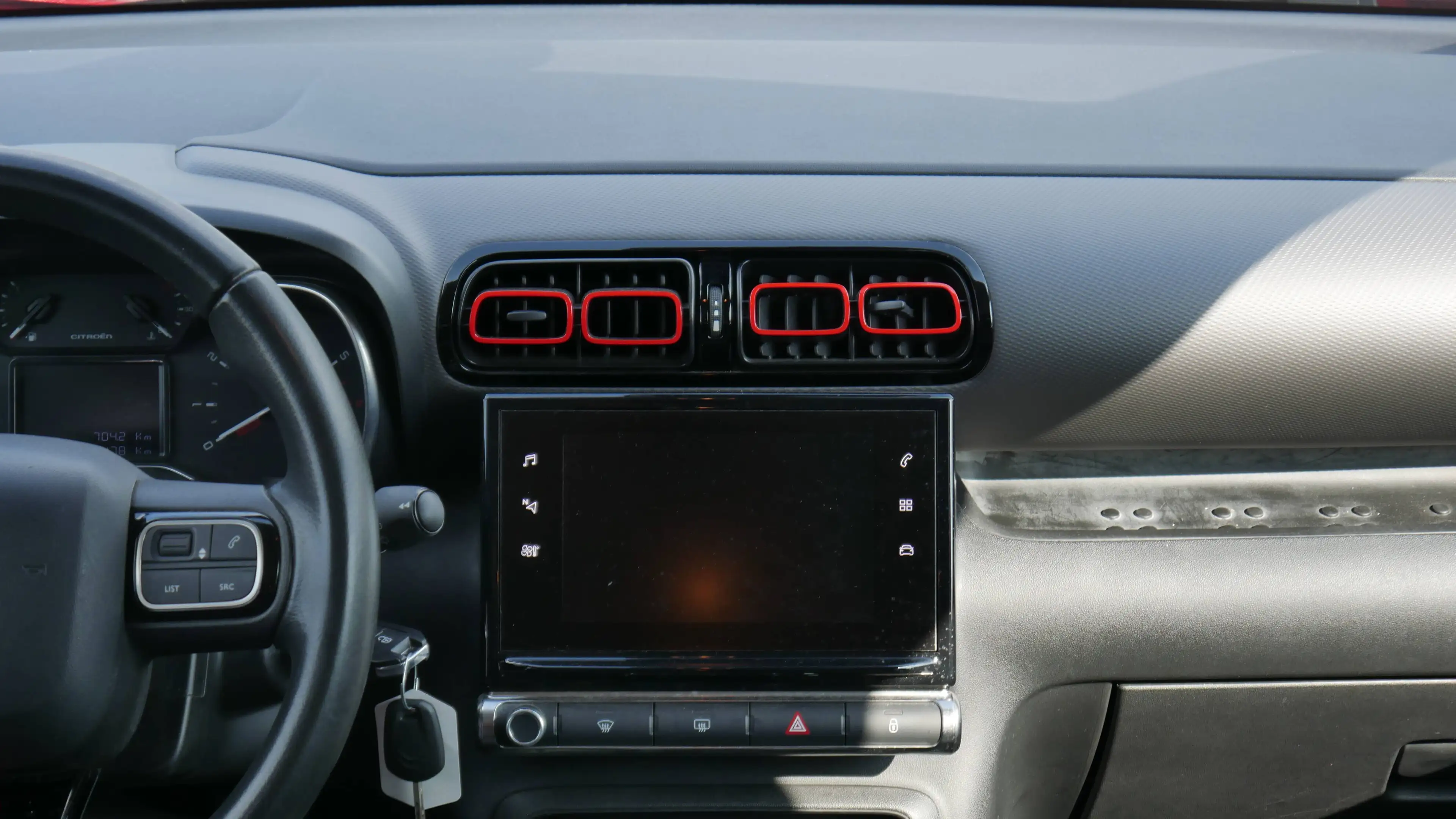 Citroen C3 Aircross 2. Hand Scheckheftgepflegt Automatik Rückfahrkamera Klima Tempomat — photo 9