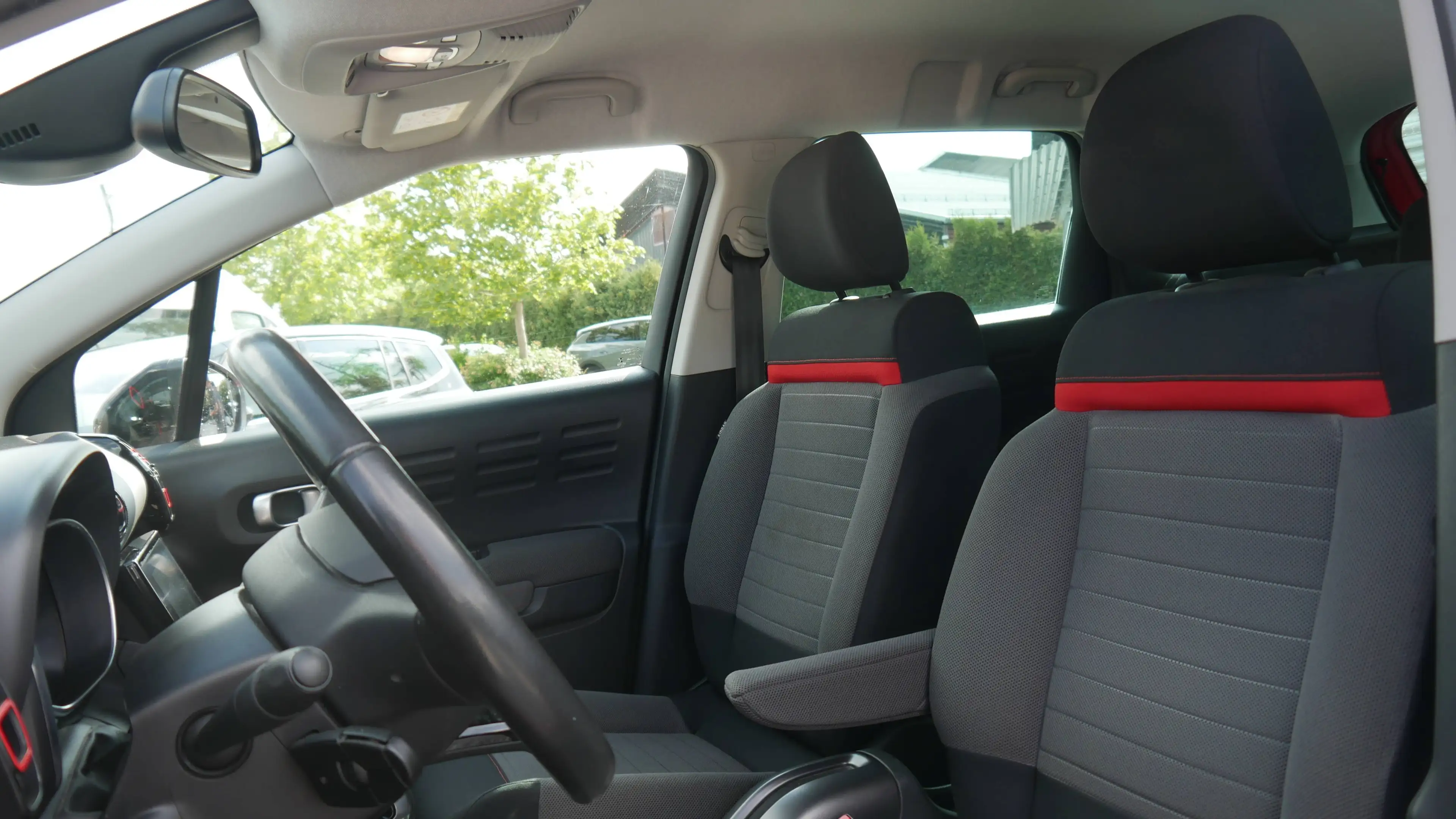 Citroen C3 Aircross 2. Hand Scheckheftgepflegt Automatik Rückfahrkamera Klima Tempomat — photo 12