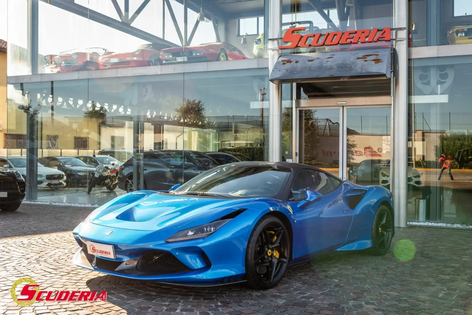 Ferrari F8 Tributo Tributo Bleu - 2