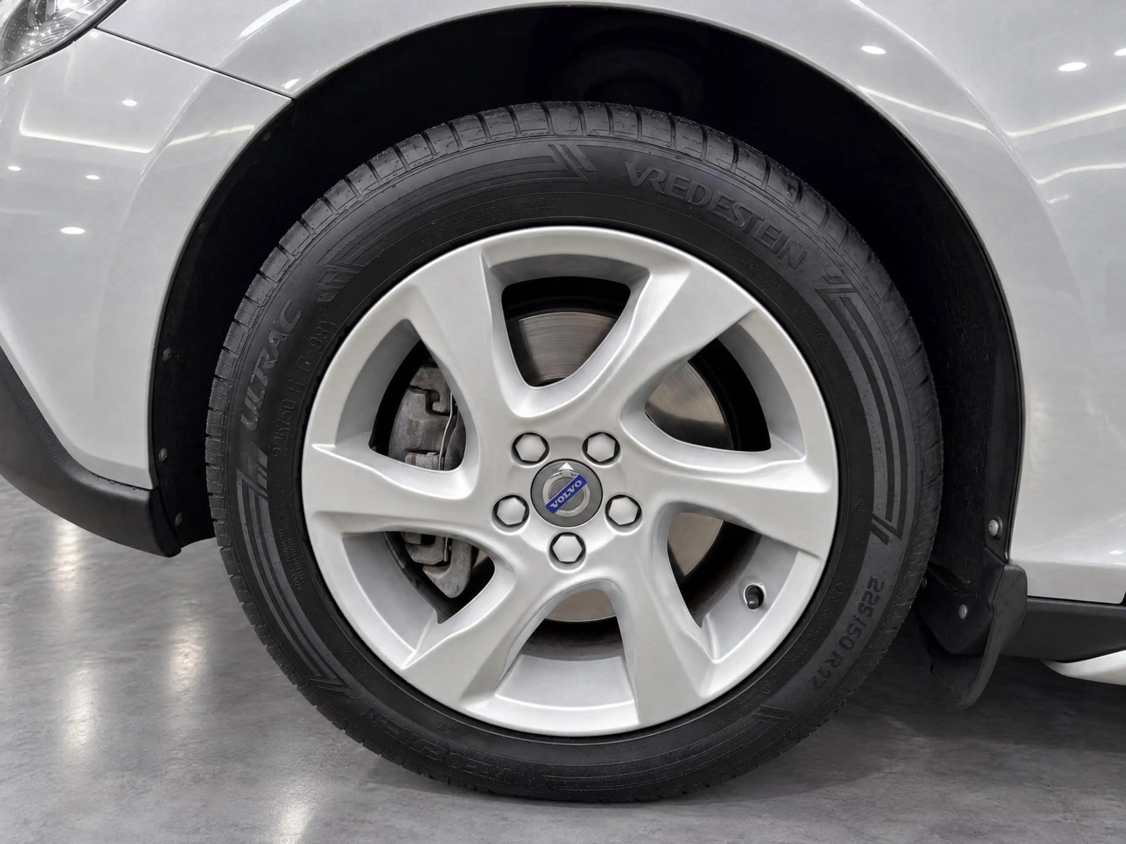 Volvo V40 Cross Country 2.0 T3 Momentum met Climate !!! Cruise !!! Led !!! — photo 11