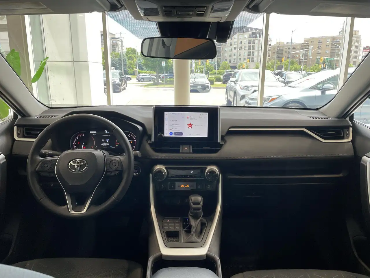 Toyota RAV 4 снимка Toyota RAV 4