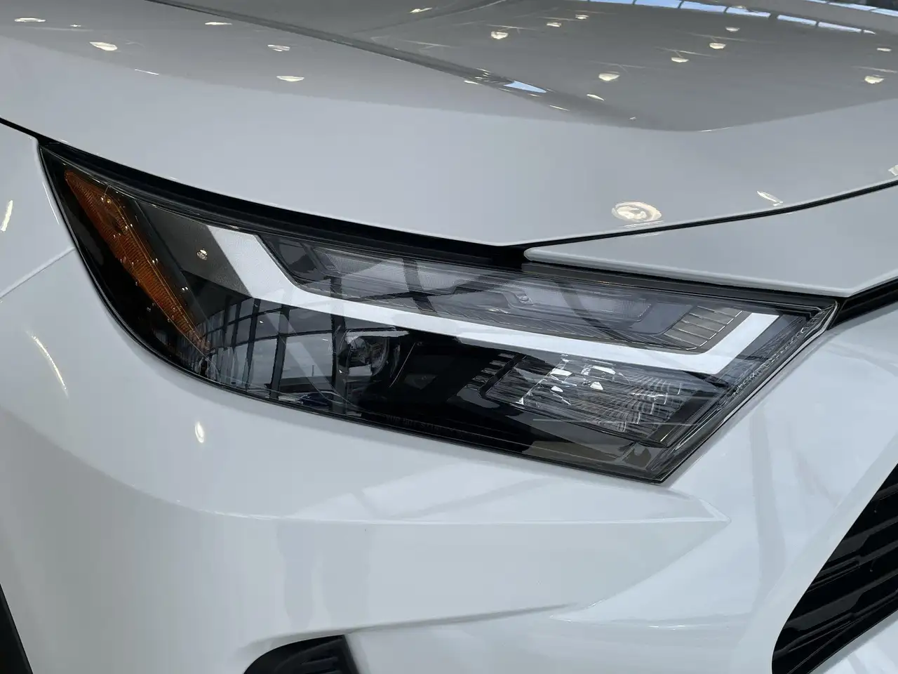 Toyota RAV 4 снимка Toyota RAV 4