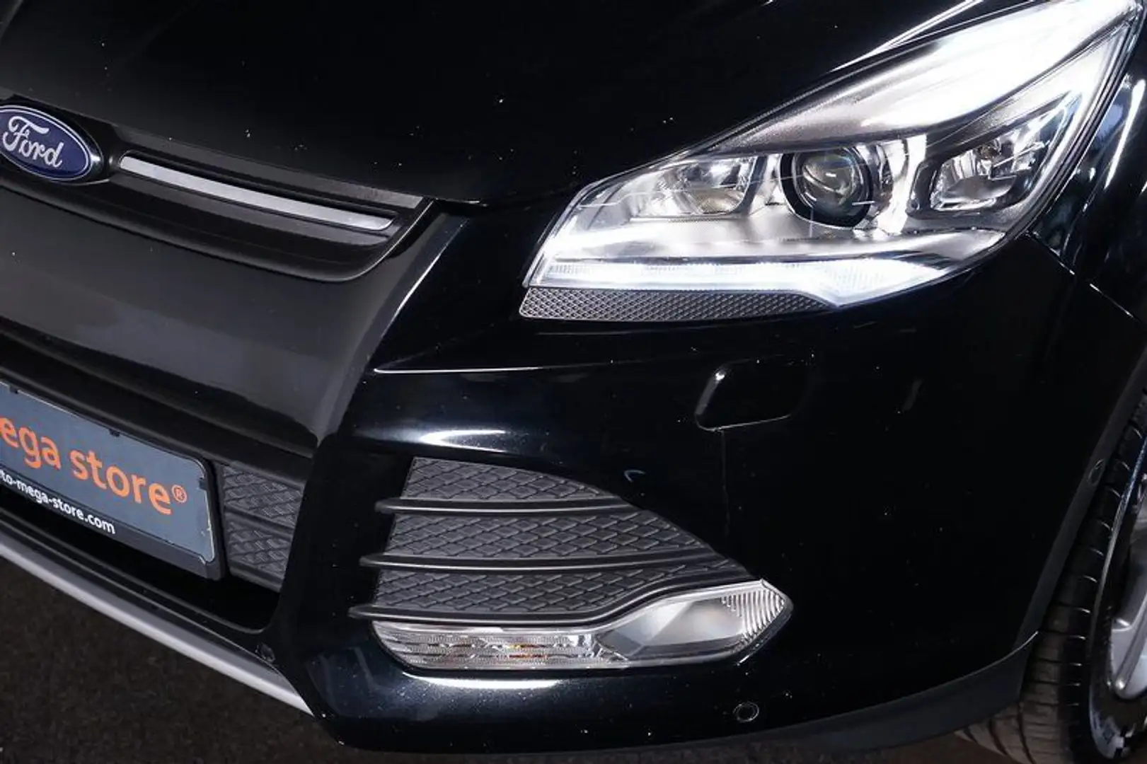 Ford Kuga 1.6 EcoBoost Sync Edition KeyLess/Xenon/PDC Schwarz - 2