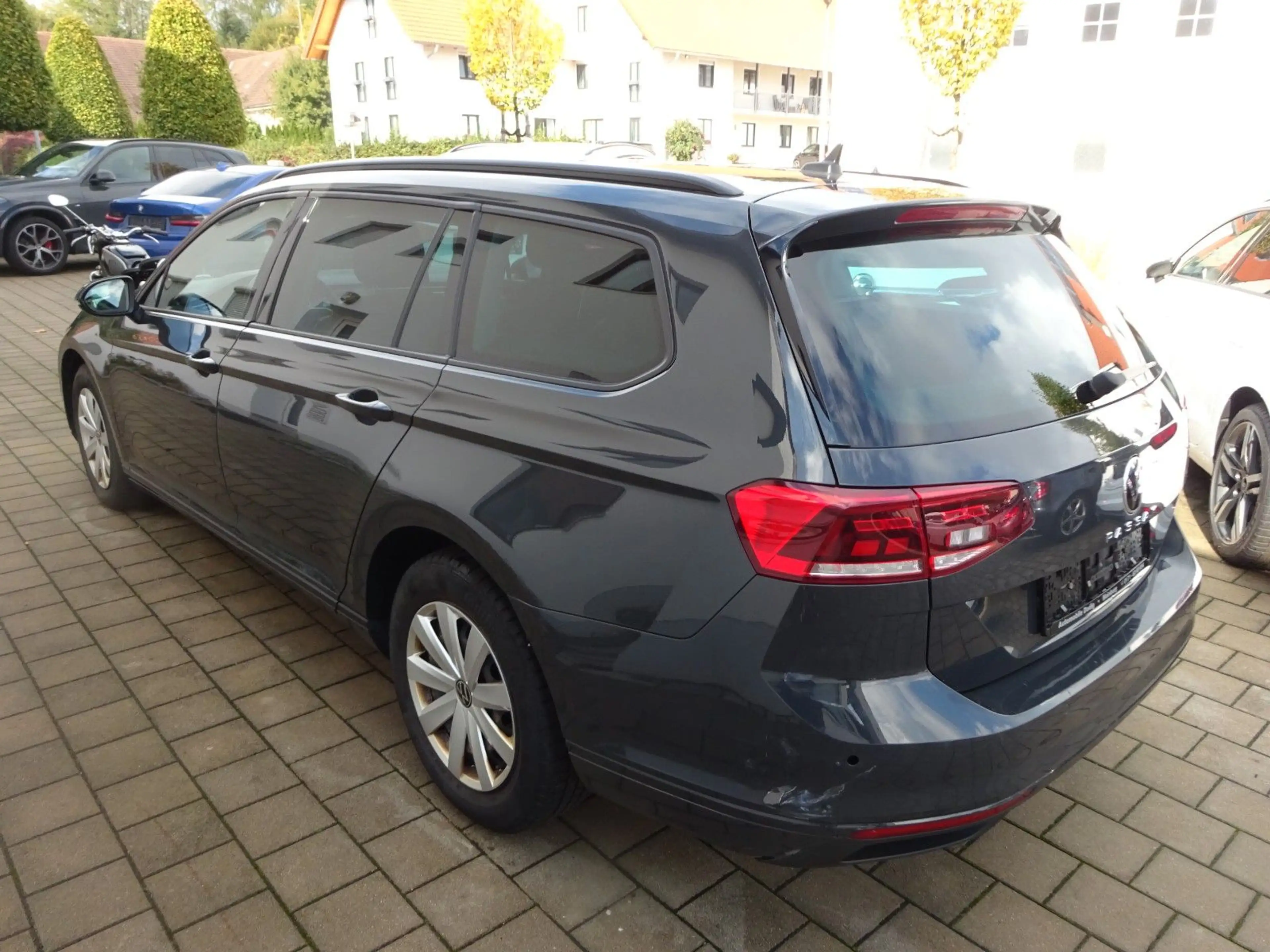 Volkswagen Passat Variant /NAVI/ACC/AHK schw. — photo 5