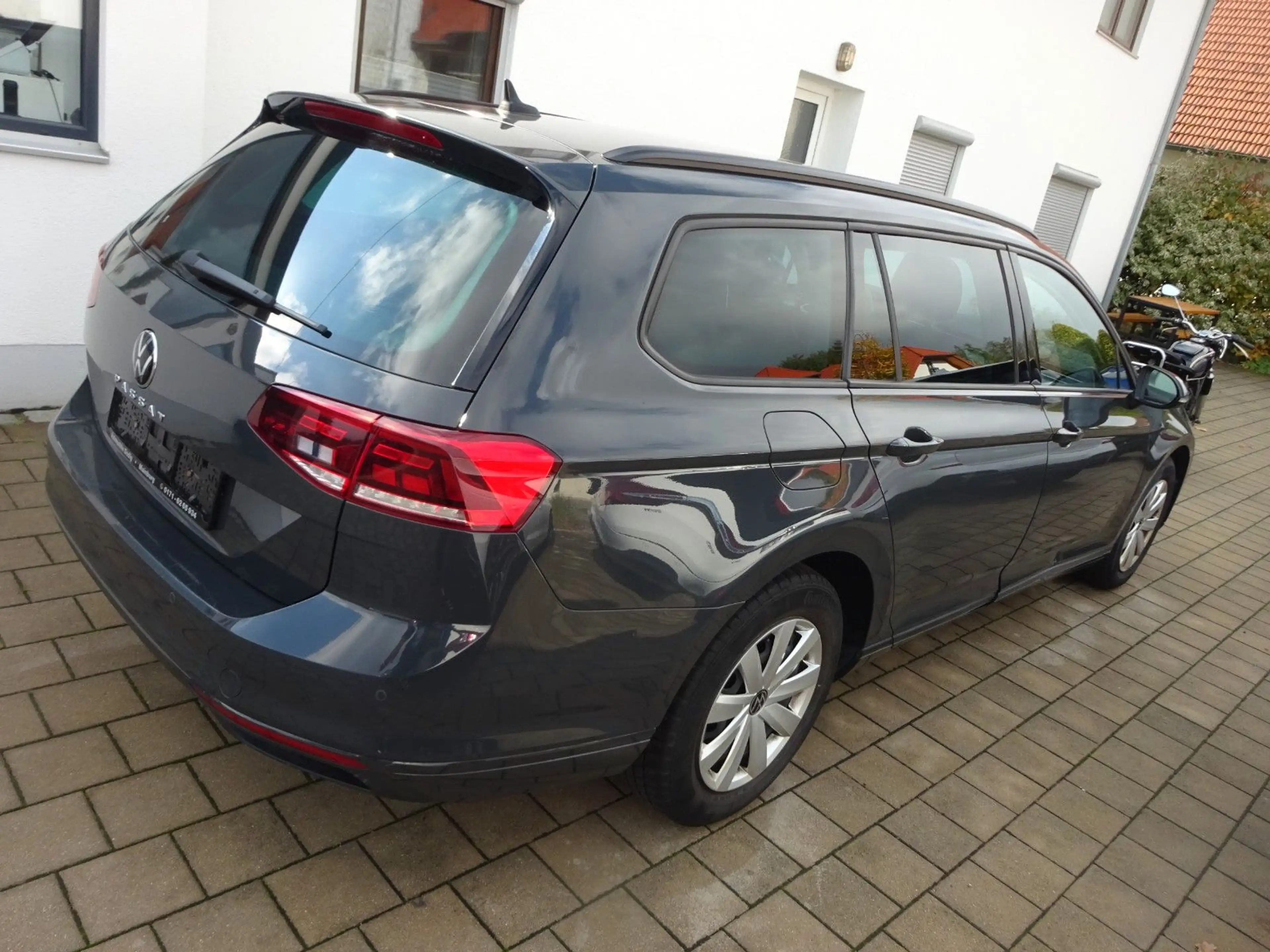 Volkswagen Passat Variant /NAVI/ACC/AHK schw. — photo 11