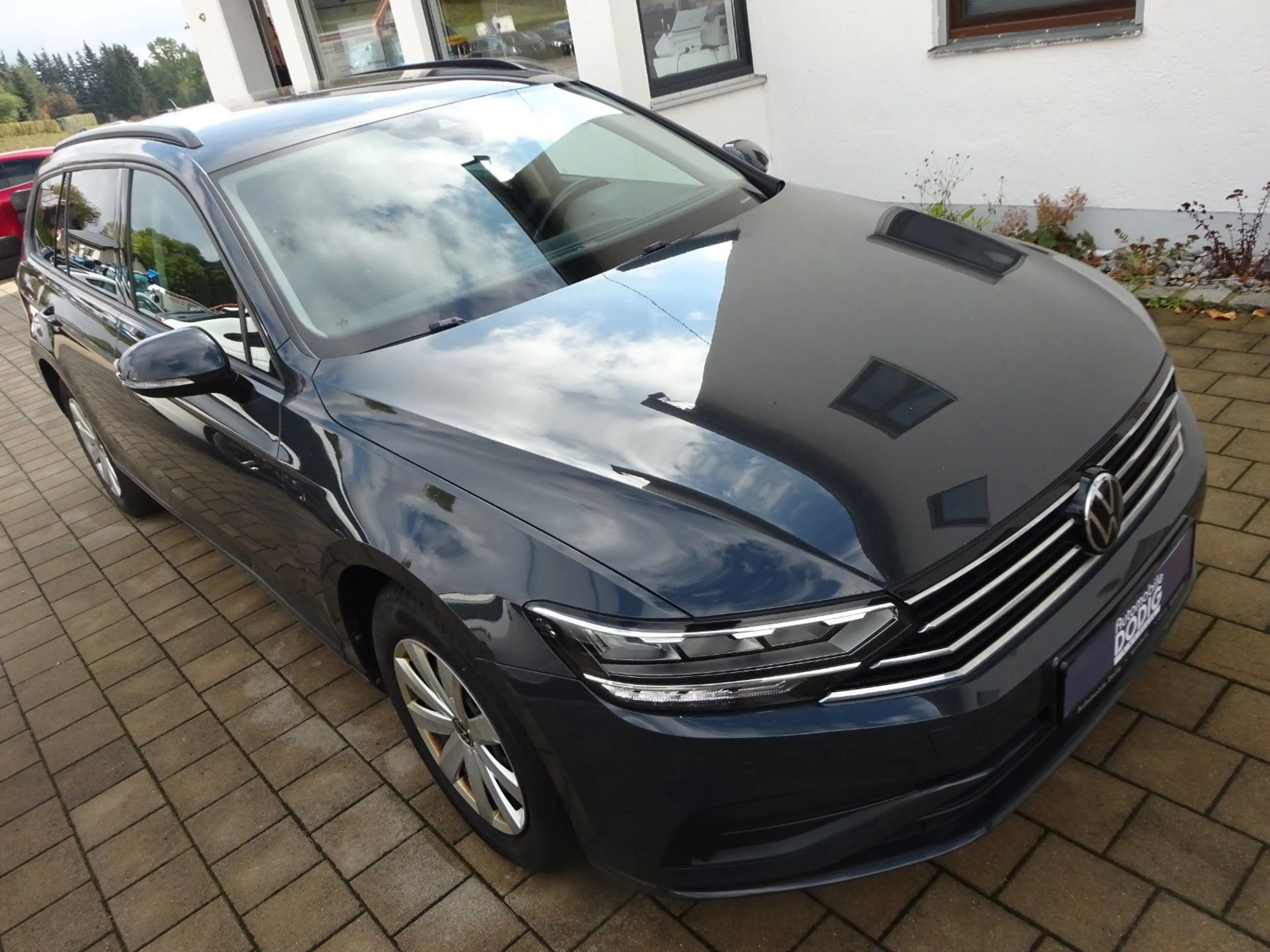 Volkswagen Passat Variant /NAVI/ACC/AHK schw. — photo 7