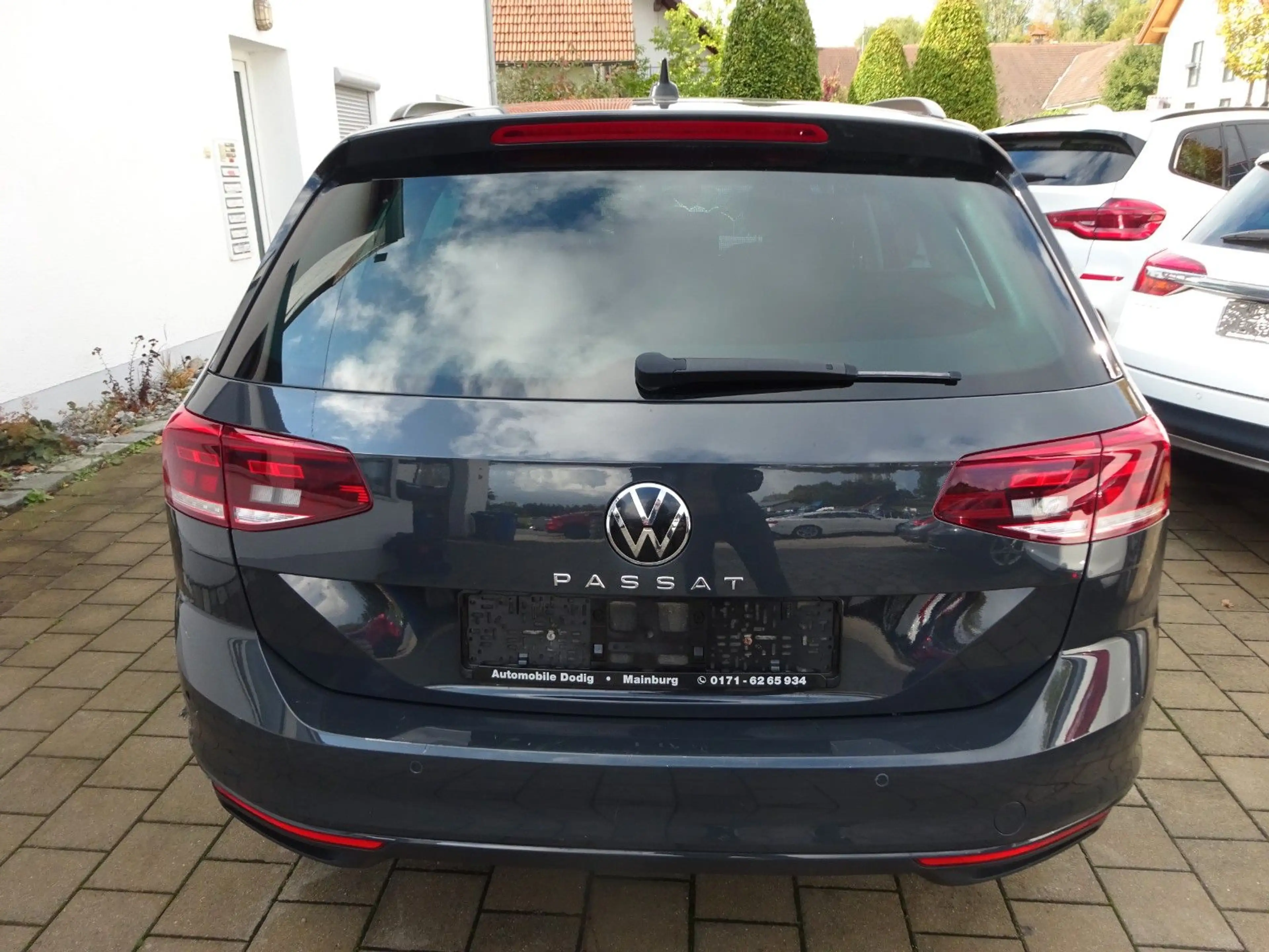 Volkswagen Passat Variant /NAVI/ACC/AHK schw. — photo 3
