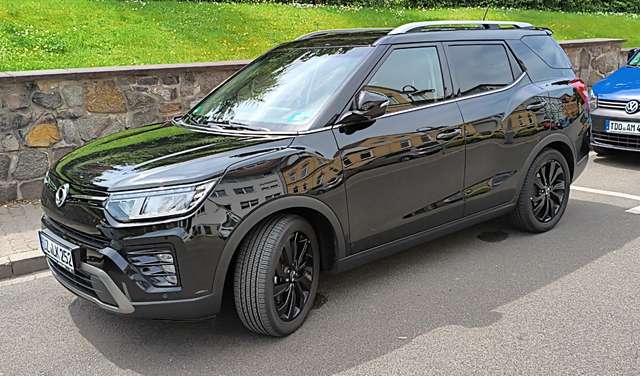 Imagine SsangYong Tivoli Grand 1.5 T-GDi 2WD Aut. Blackline