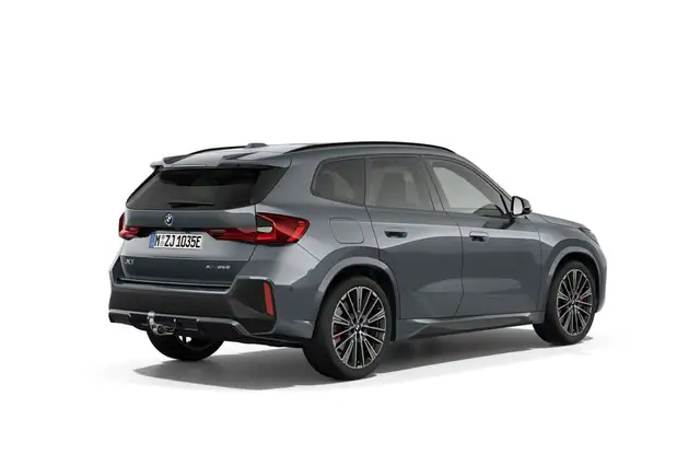 BMW X1 view 2