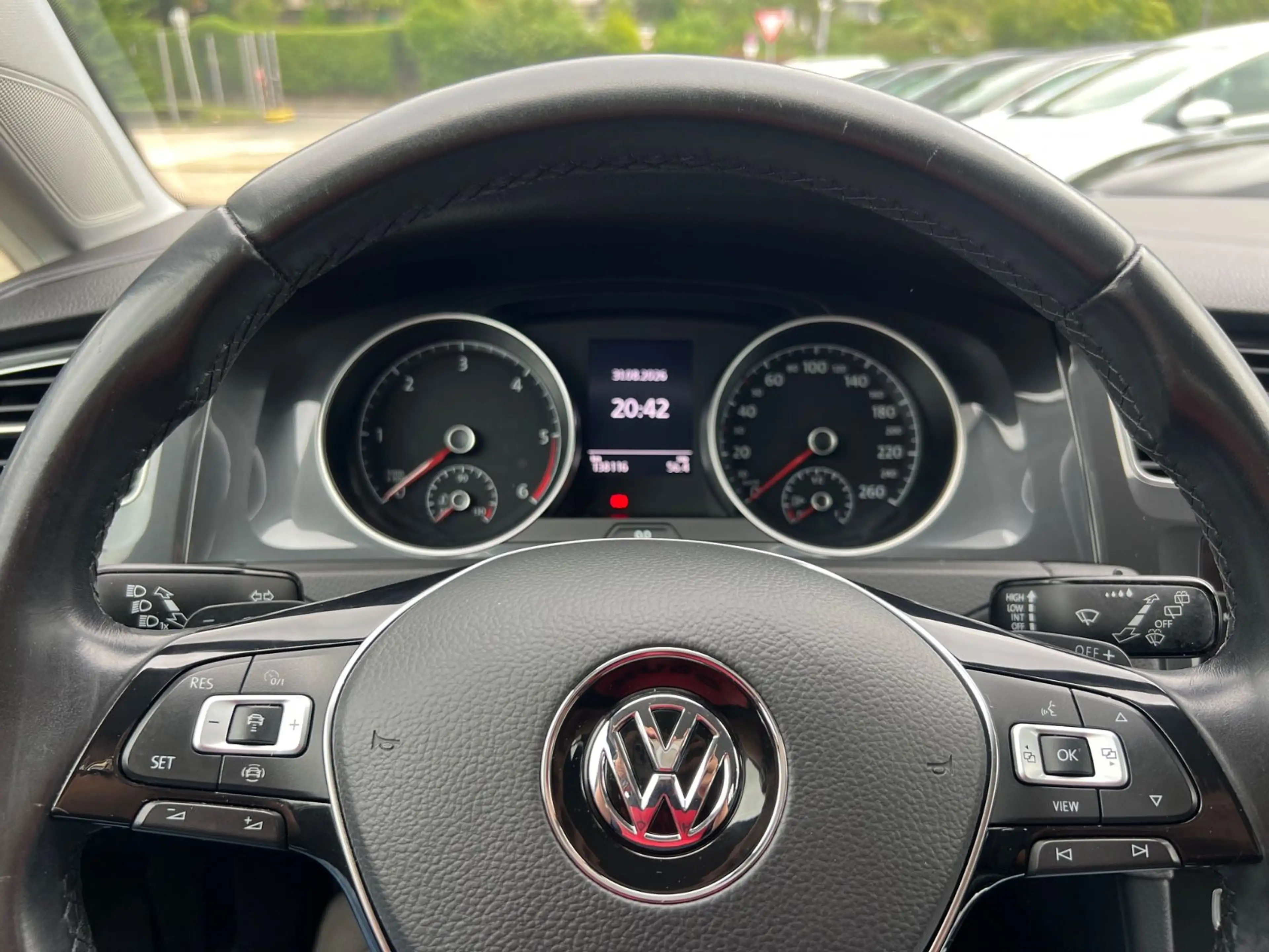 Volkswagen Golf VII Lim. Comfortline DSG*KLIMAAUT*TEMP*SHZ* — photo 9