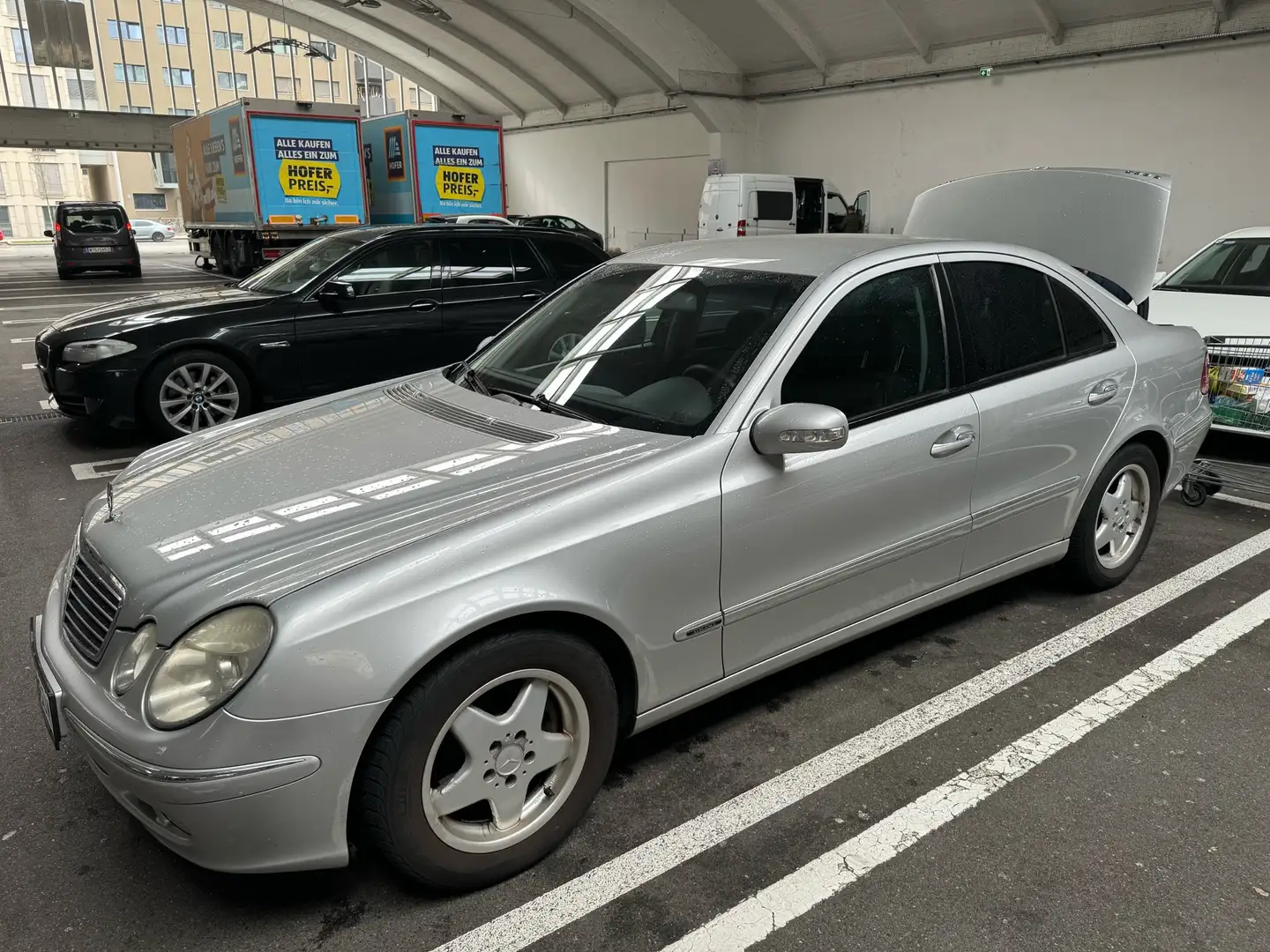 Mercedes-Benz E 220 Elegance CDI Aut. Grau - 2