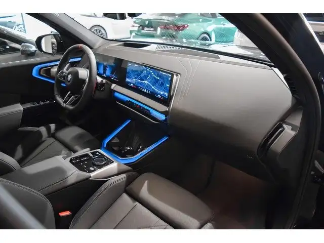BMW X3 view 4