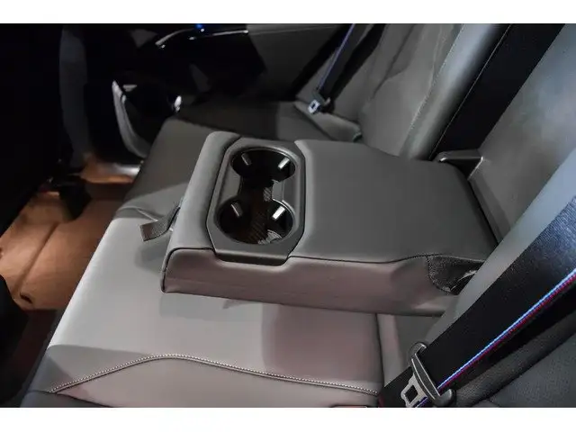 BMW X3 view 22