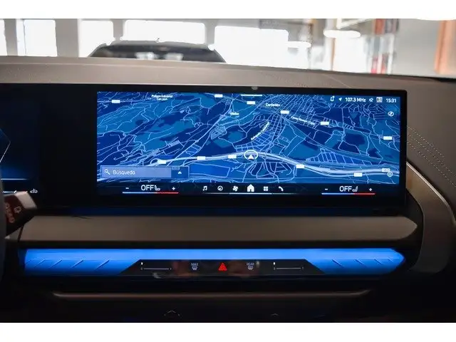 BMW X3 view 13