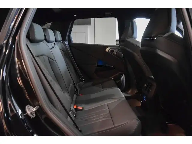BMW X3 view 10