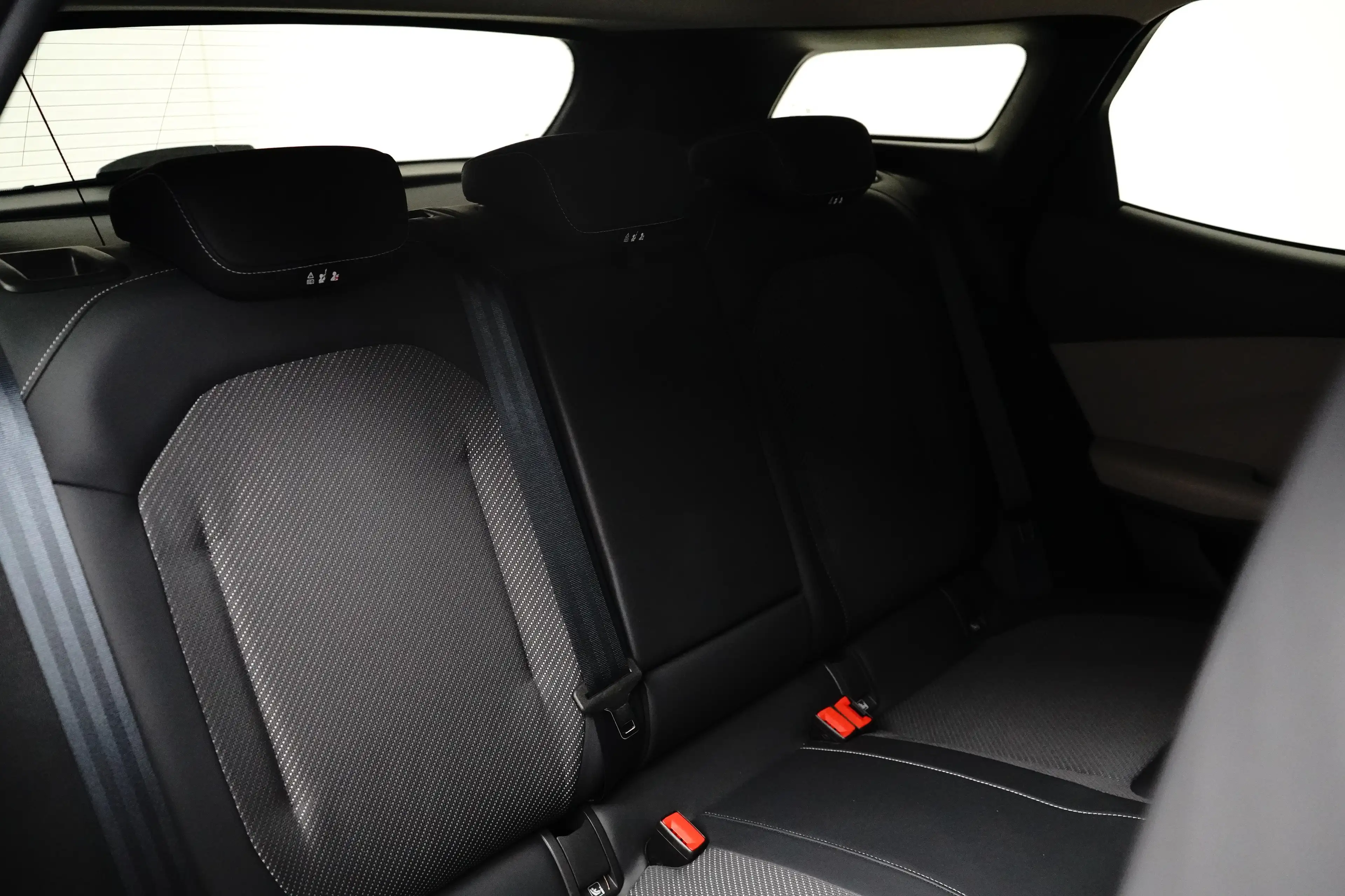 Ford Explorer 79kWh AWD | Comfort Pack 1 & 2 | Driver Assistance — photo 14